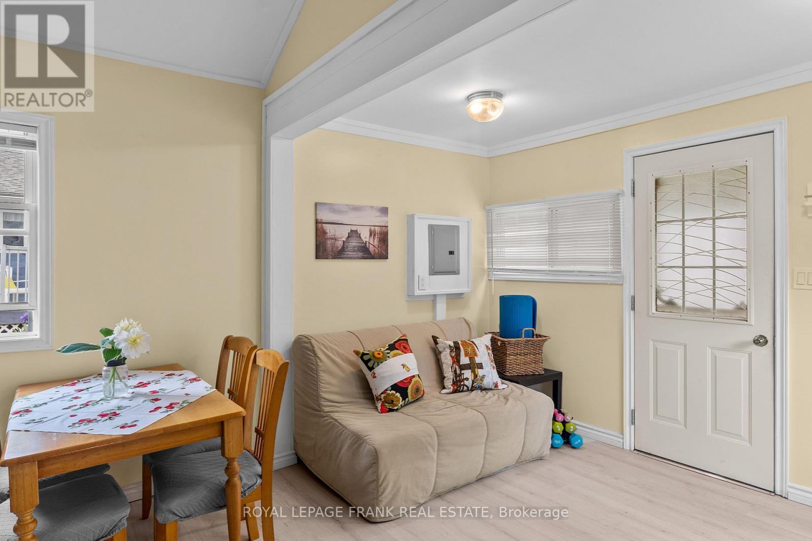 












68 WALMAC SHORES ROAD

,
Kawartha Lakes (Bobcaygeon),




Ontario
K0M1A0

