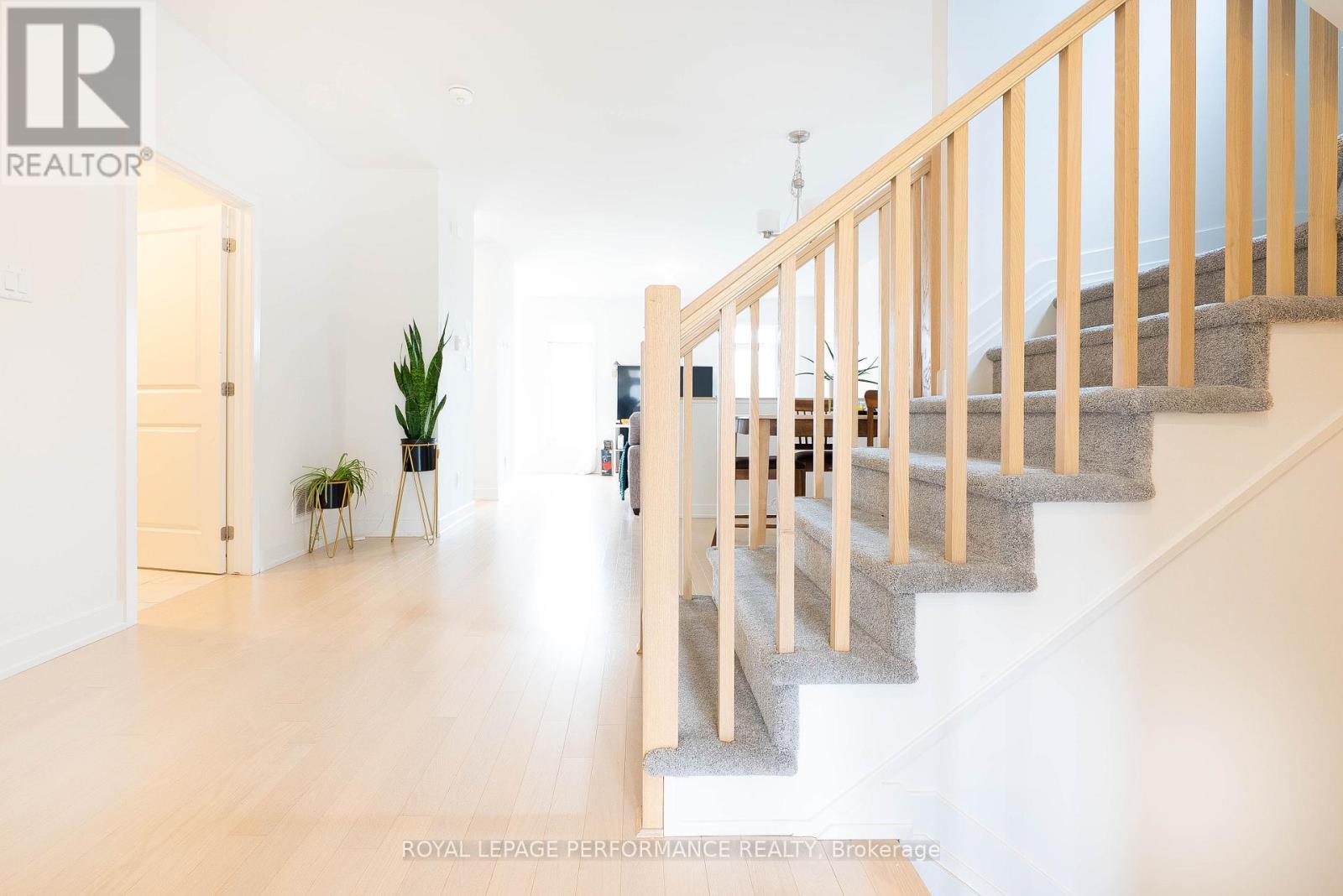 












931 EMBANKMENT STREET

,
Ottawa,




Ontario
K2S2P6

