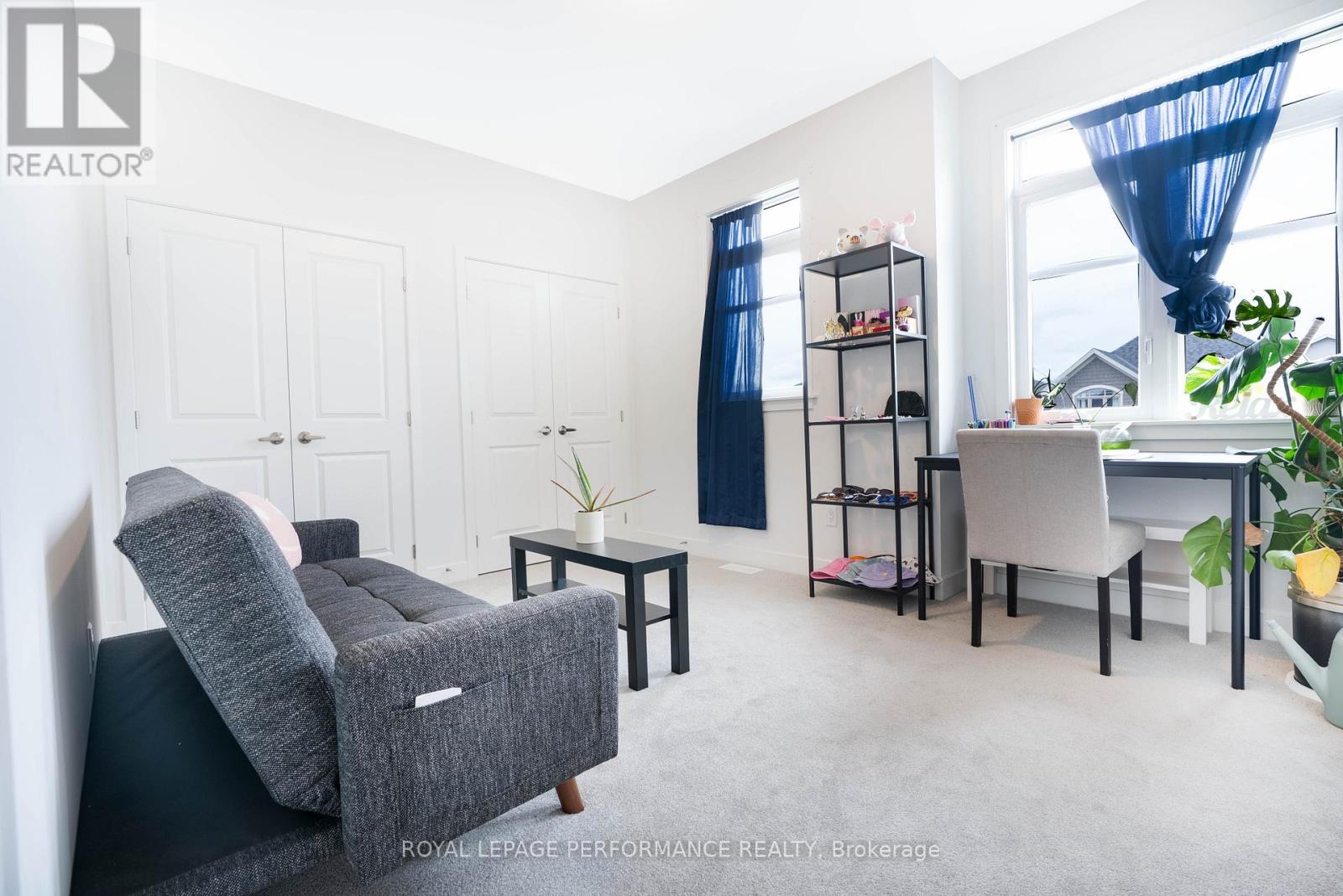 












931 EMBANKMENT STREET

,
Ottawa,




Ontario
K2S2P6


