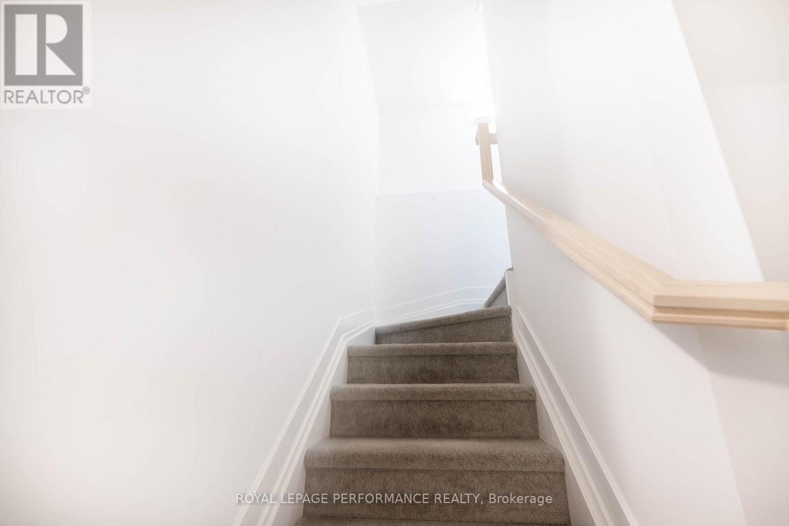 












931 EMBANKMENT STREET

,
Ottawa,




Ontario
K2S2P6

