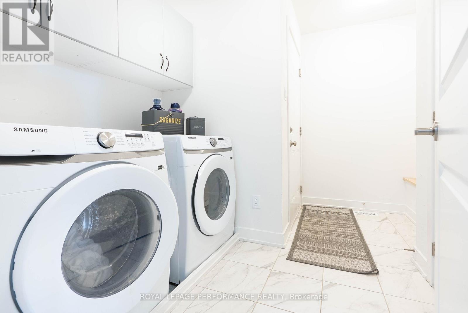 












931 EMBANKMENT STREET

,
Ottawa,




Ontario
K2S2P6

