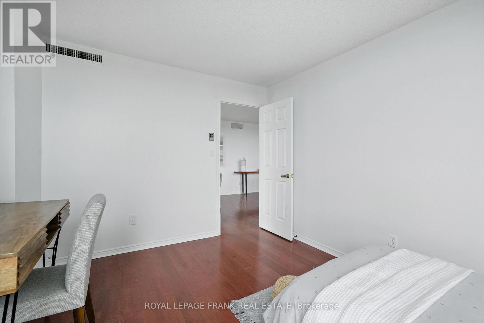 












804 - 700 WILSON ROAD N

,
Oshawa (Centennial),




Ontario
L1G7T5


