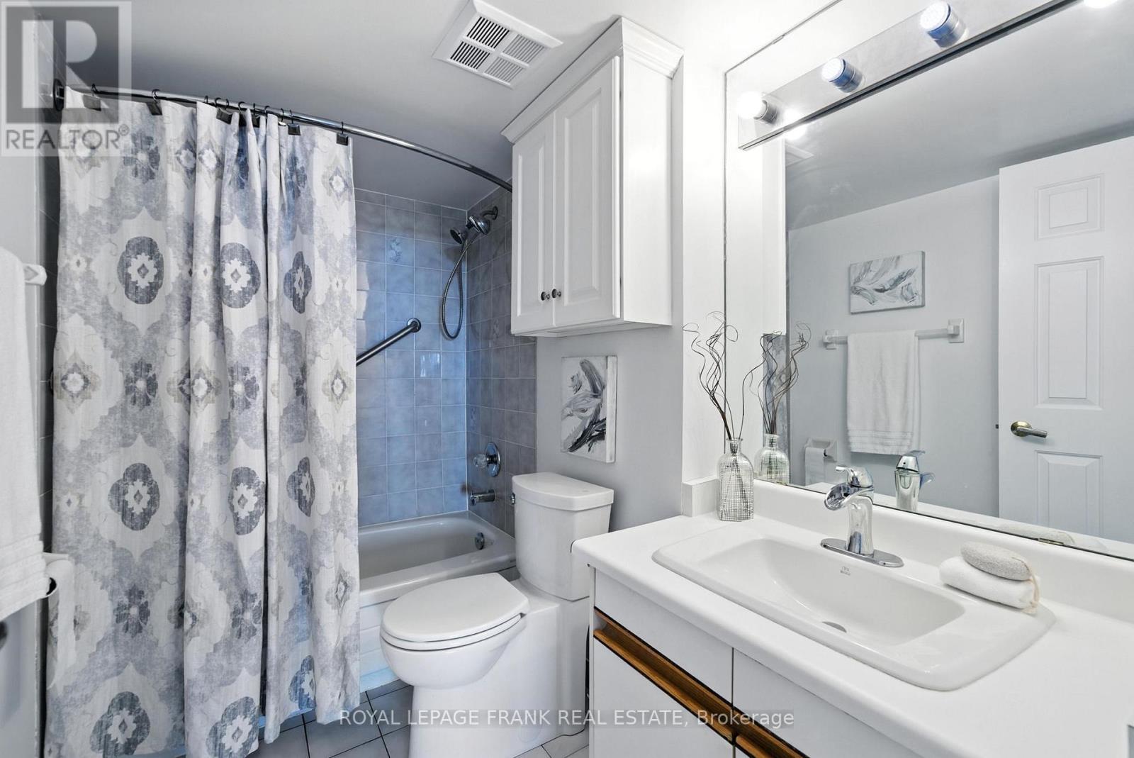 












804 - 700 WILSON ROAD N

,
Oshawa (Centennial),




Ontario
L1G7T5

