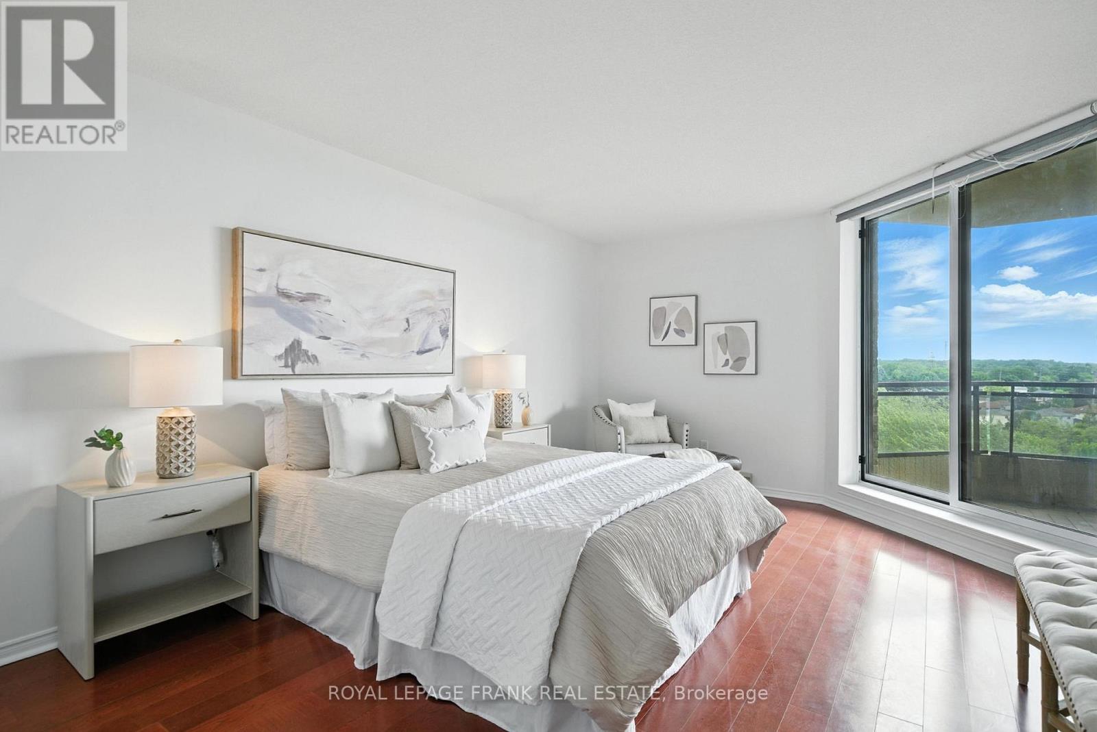 












804 - 700 WILSON ROAD N

,
Oshawa (Centennial),




Ontario
L1G7T5

