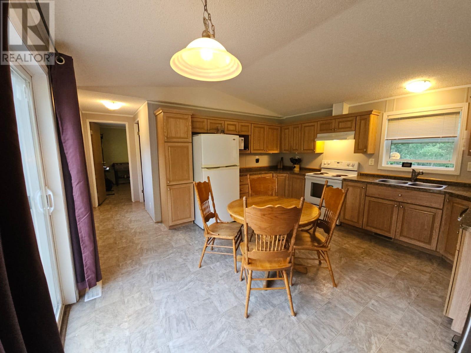 












5567 BROWNS Road

,
Chetwynd,




British Columbia
V0C1J0

