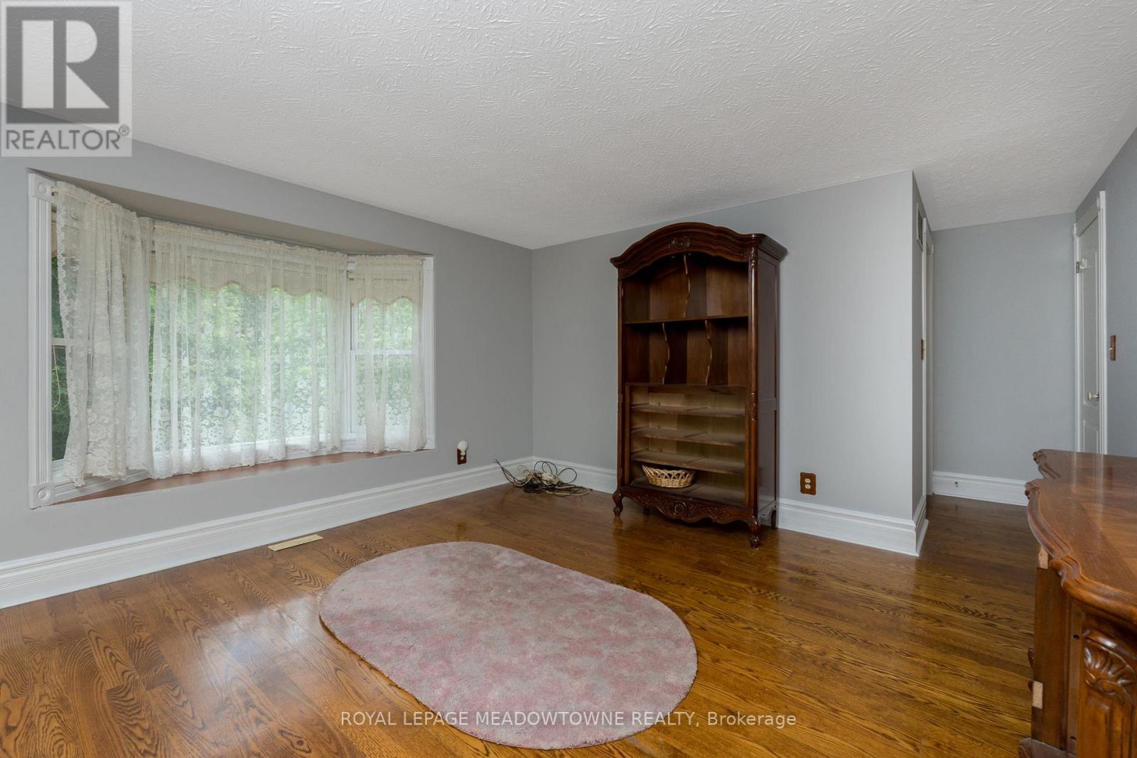












15637 MCLAUGHLIN ROAD

,
Caledon,




Ontario
L7C1L9

