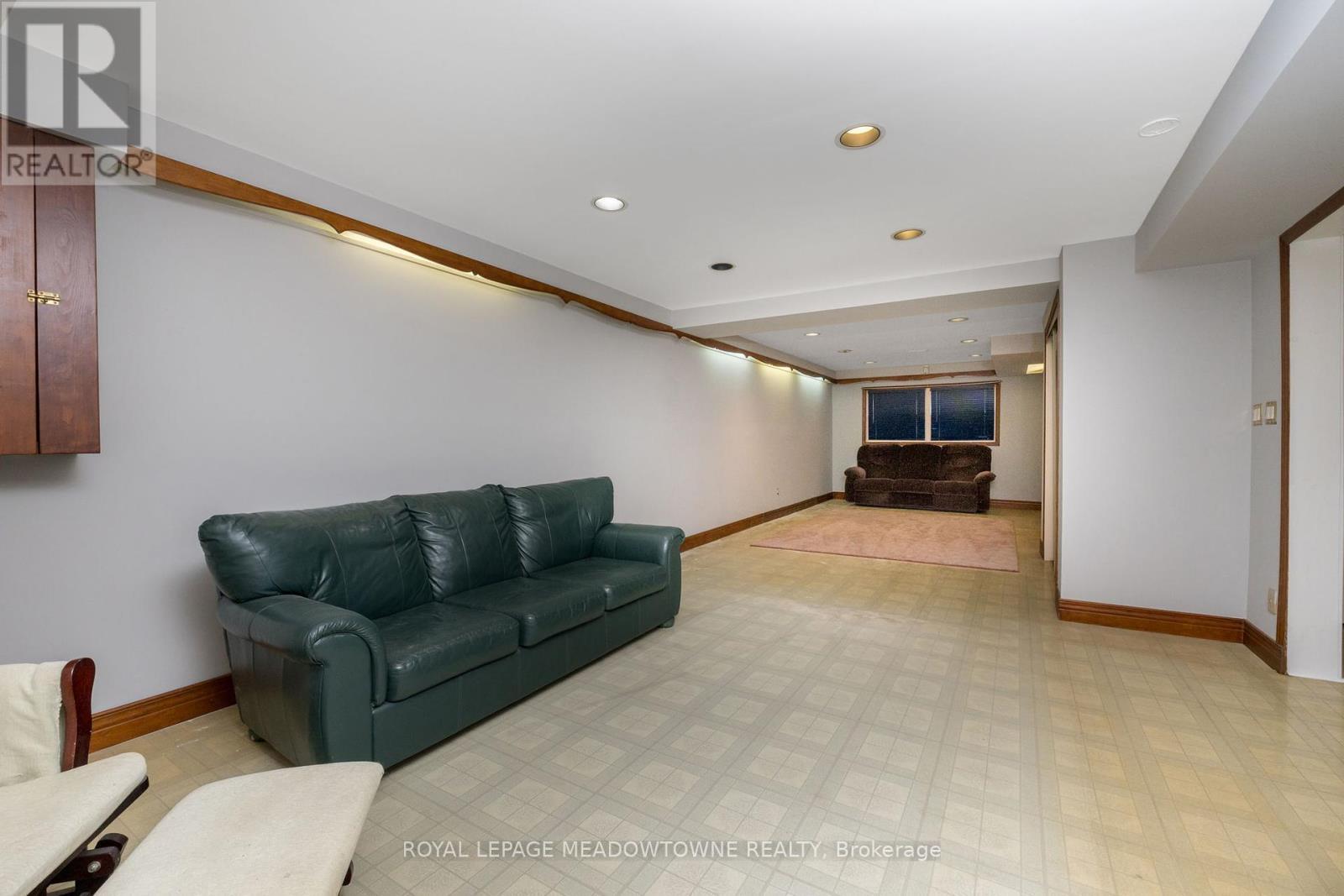 












15637 MCLAUGHLIN ROAD

,
Caledon,




Ontario
L7C1L9


