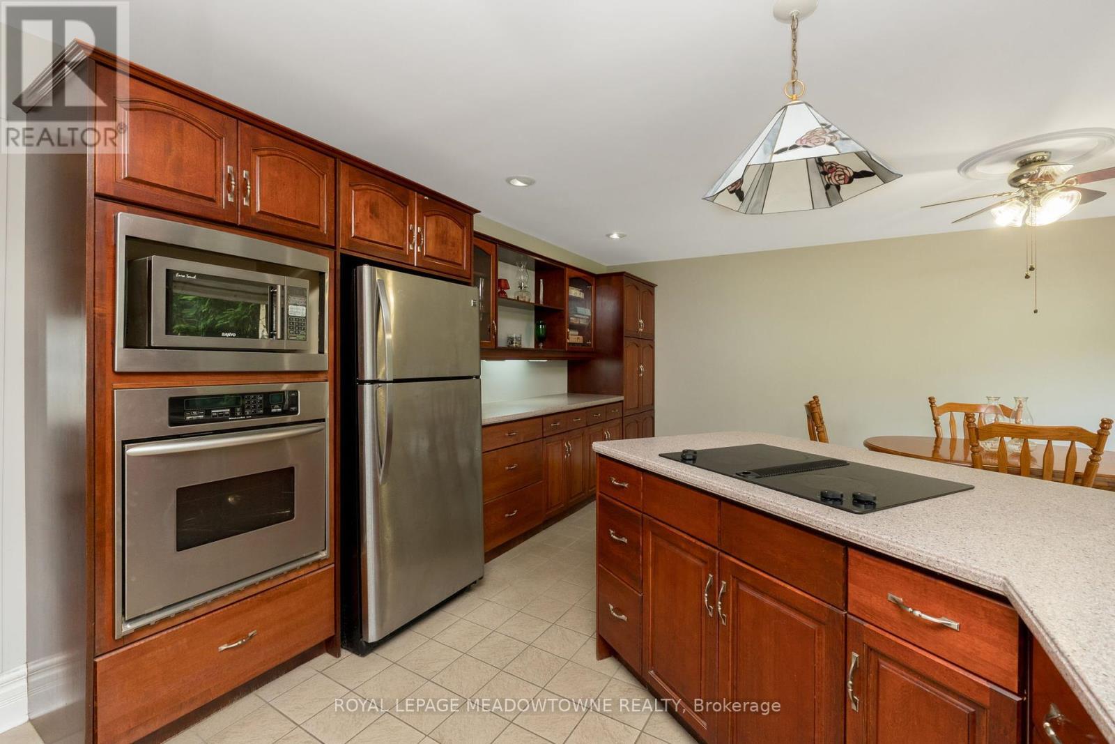 












15637 MCLAUGHLIN ROAD

,
Caledon,




Ontario
L7C1L9

