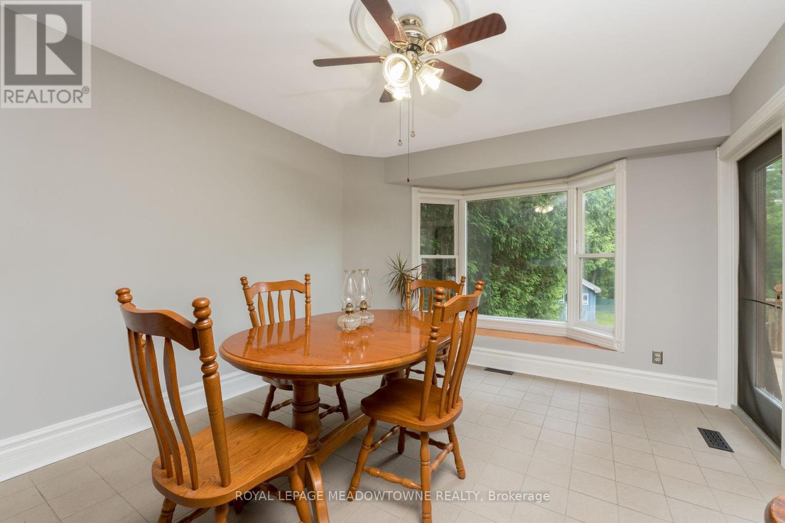 












15637 MCLAUGHLIN ROAD

,
Caledon,




Ontario
L7C1L9

