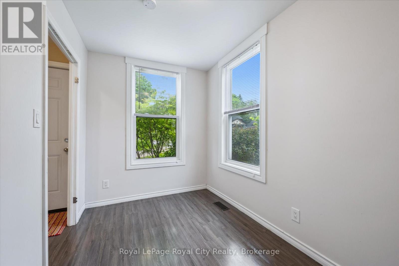 












169 EDINBURGH ROAD N

,
Guelph (Downtown),




Ontario
N1H5R6

