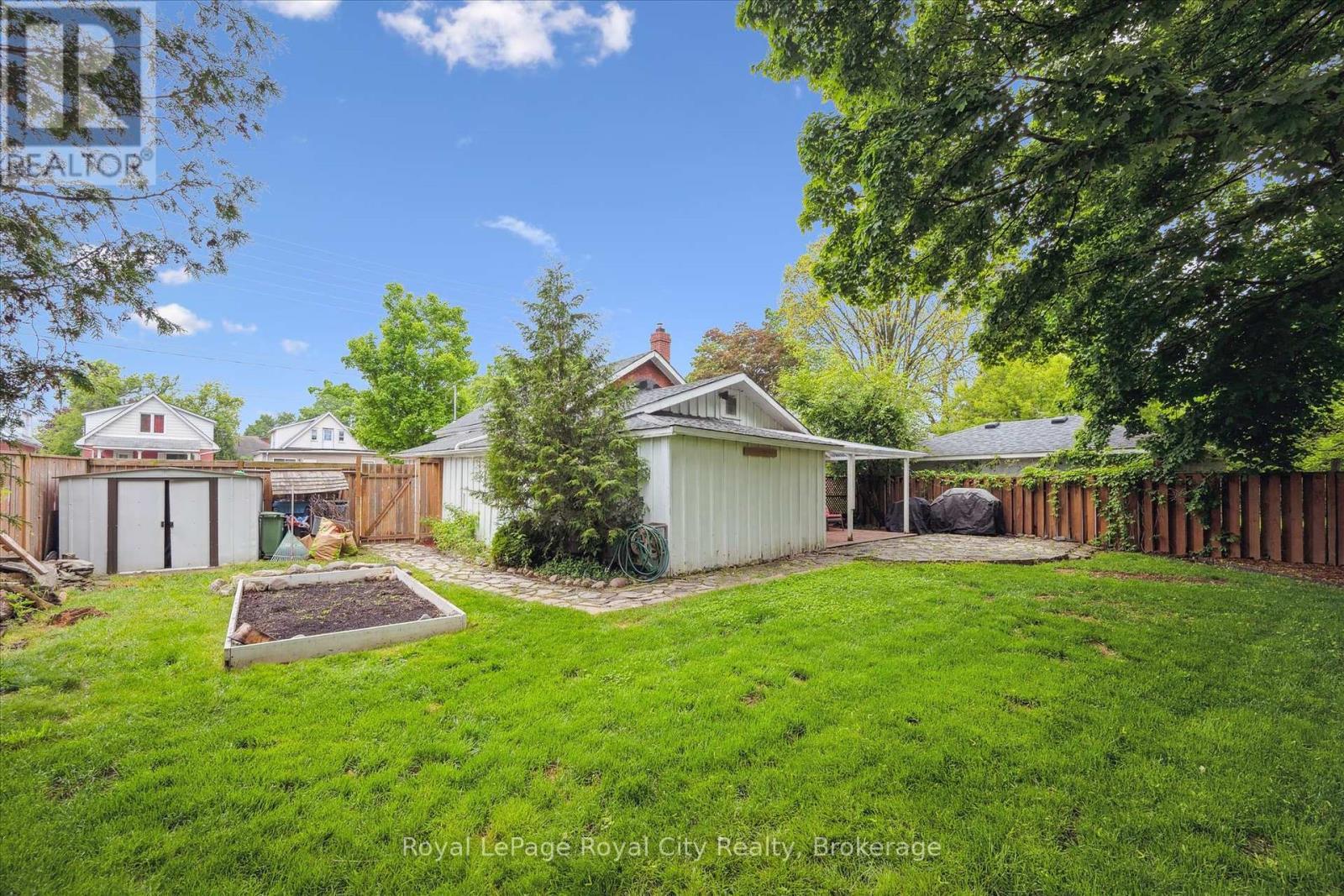 












169 EDINBURGH ROAD N

,
Guelph (Downtown),




Ontario
N1H5R6

