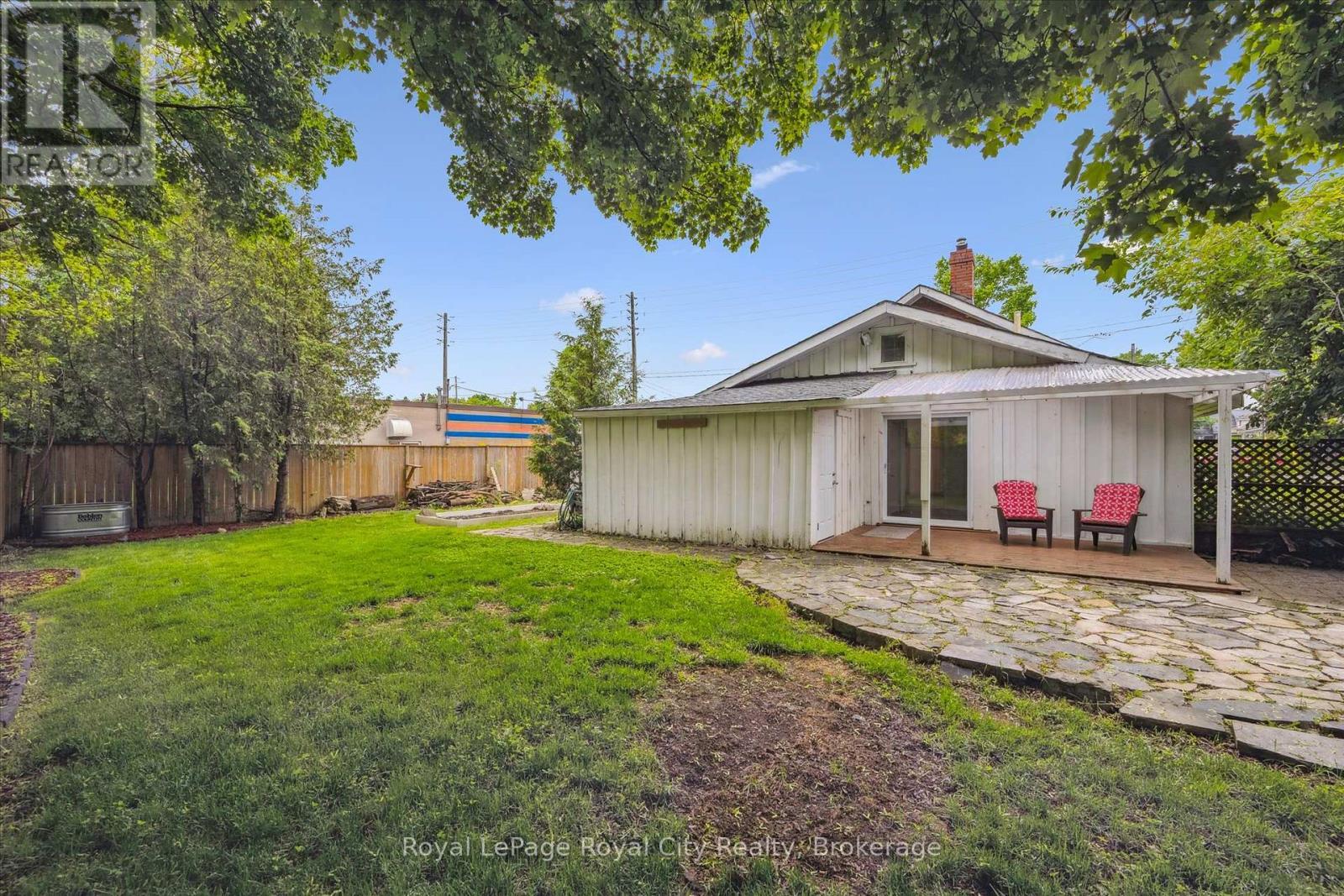 












169 EDINBURGH ROAD N

,
Guelph (Downtown),




Ontario
N1H5R6

