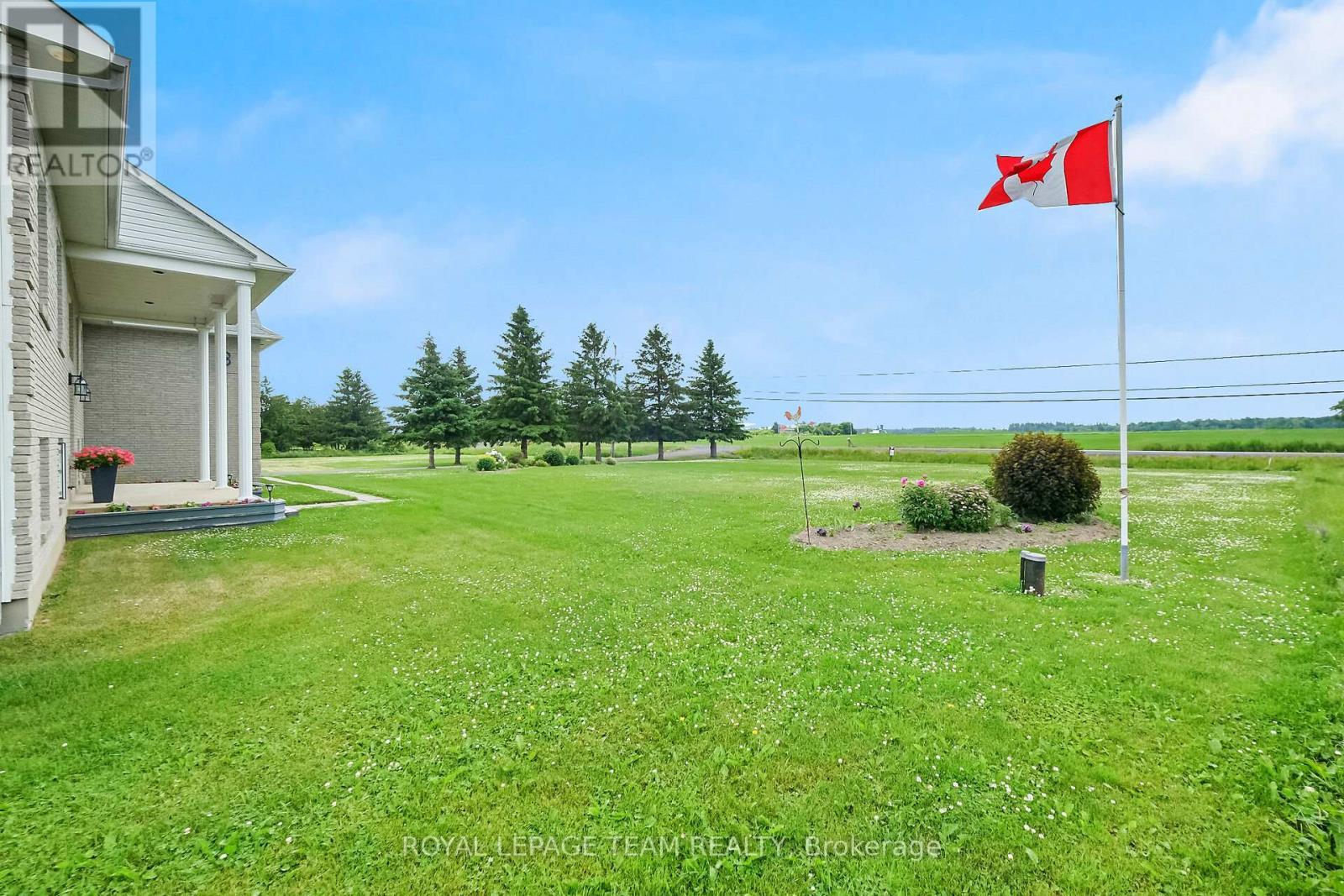 












8665 RUSSELL ROAD

,
Ottawa,




Ontario
K4B0J7


