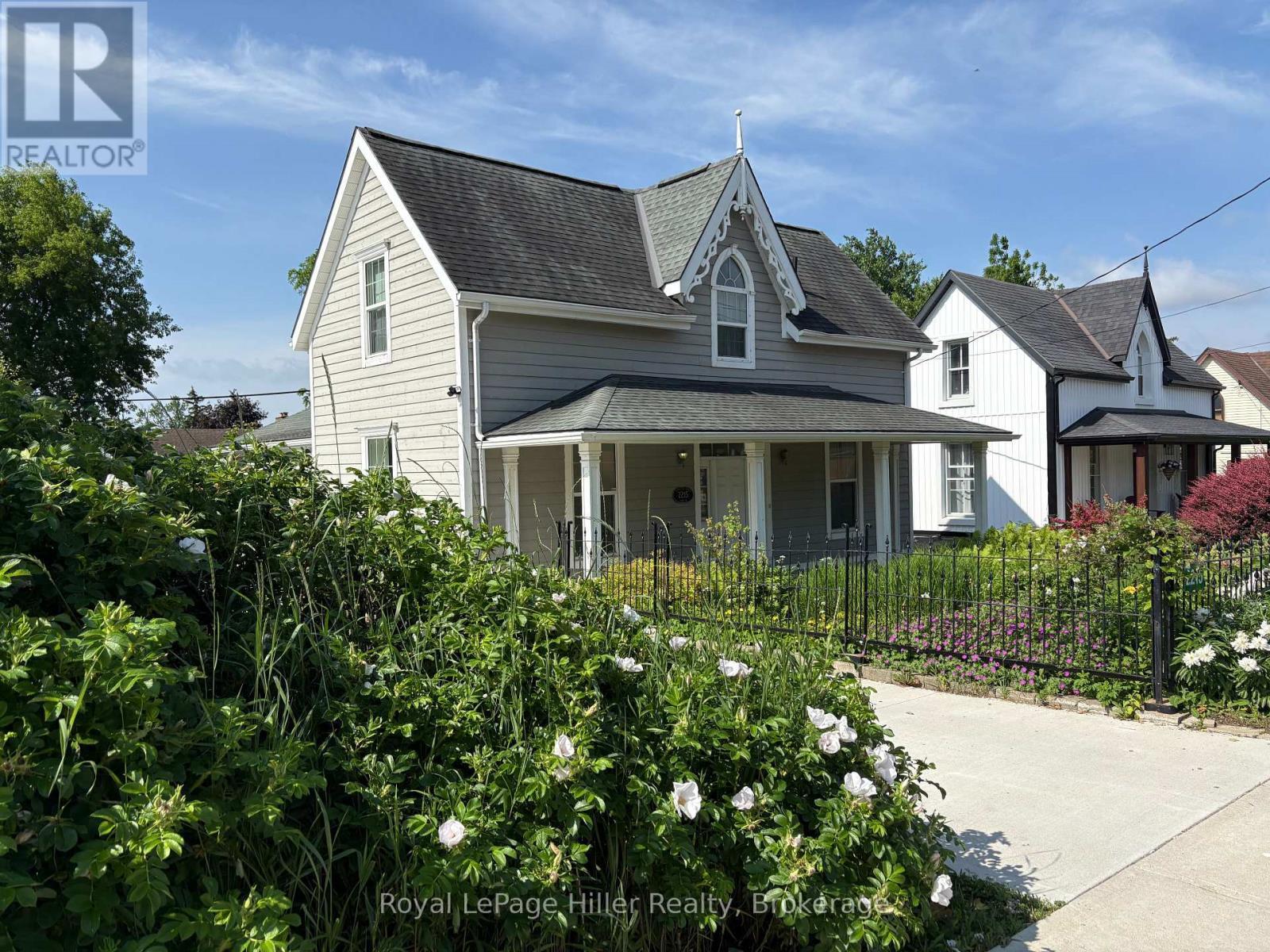 












2215 LINE 34 LINE

,
Perth East (Shakespeare),




Ontario
N0B2P0

