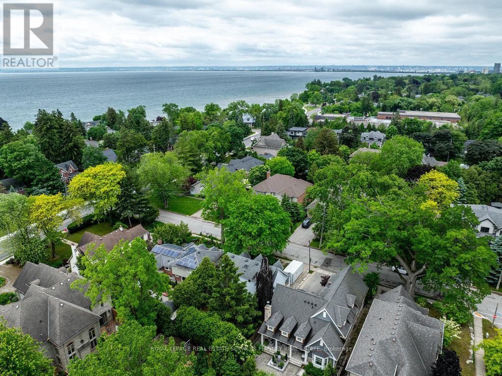 












199 PINE COVE ROAD

,
Burlington,




Ontario
L7N1W1


