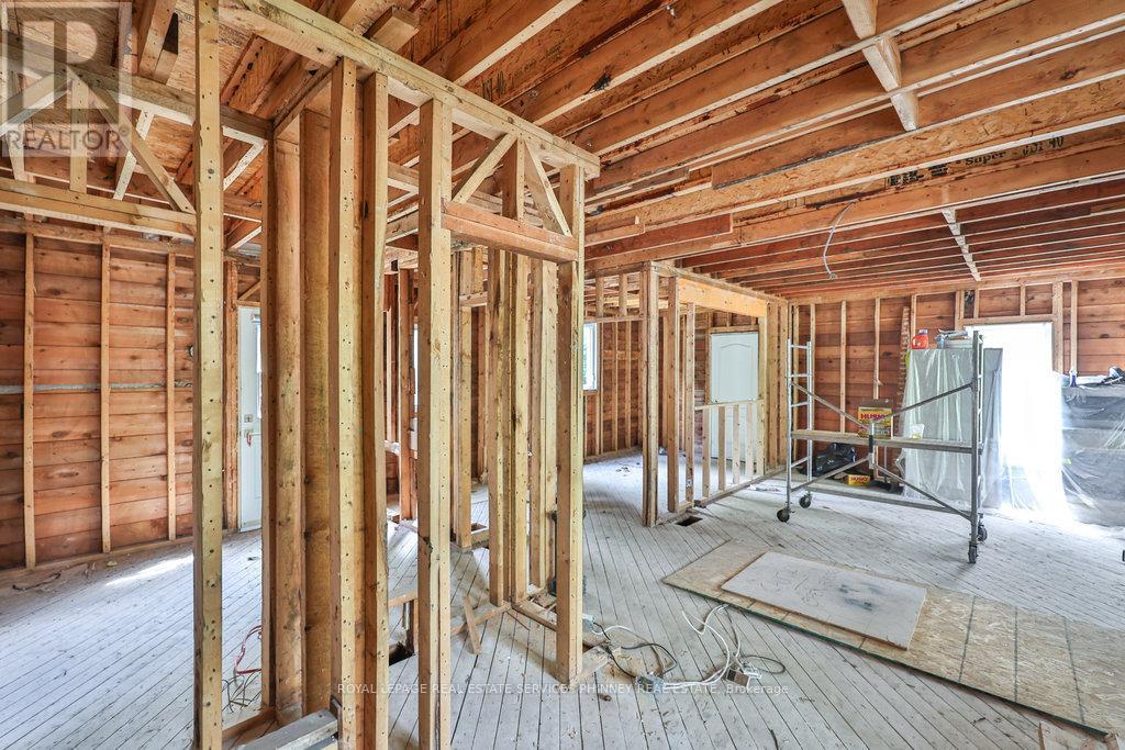 












199 PINE COVE ROAD

,
Burlington,




Ontario
L7N1W1

