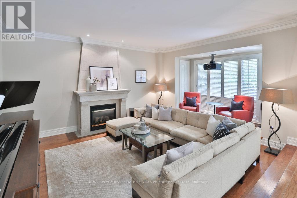 












1442 GLENBURNIE ROAD

,
Mississauga,




Ontario
L5G3C8

