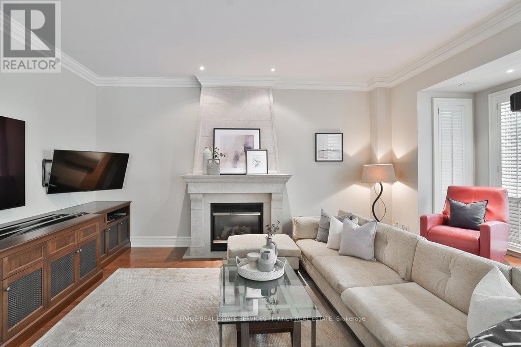 












1442 GLENBURNIE ROAD

,
Mississauga,




Ontario
L5G3C8

