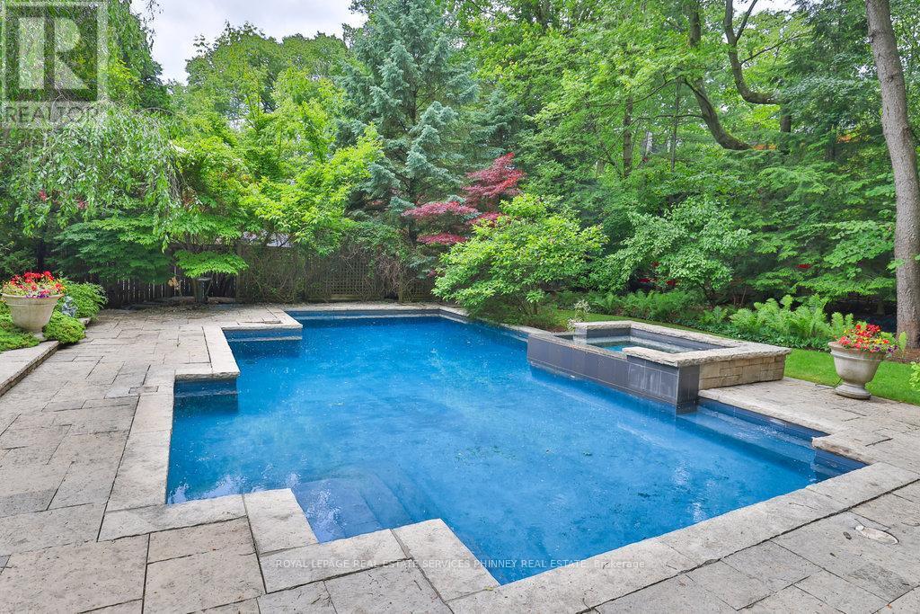 












1442 GLENBURNIE ROAD

,
Mississauga,




Ontario
L5G3C8

