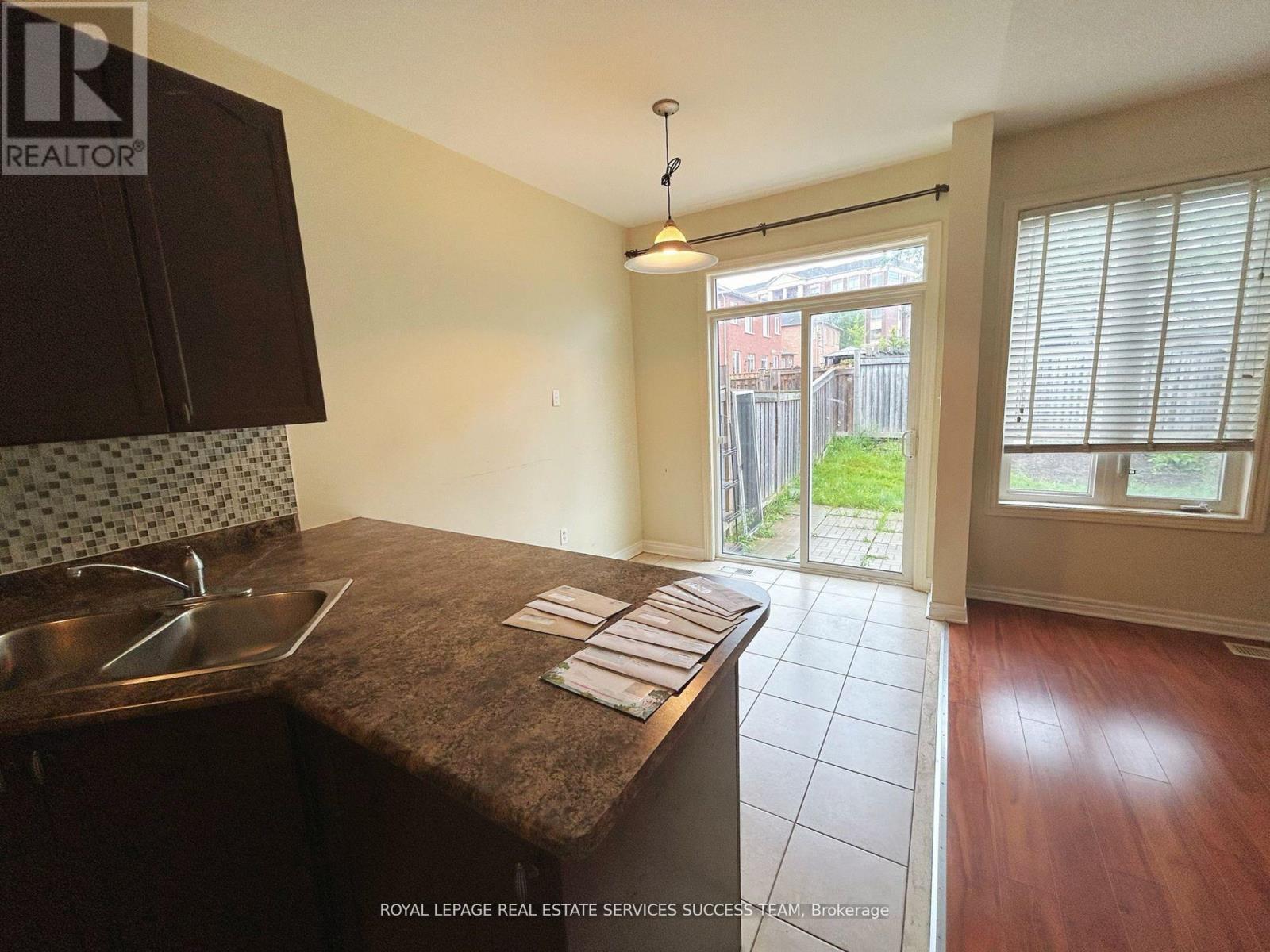 












3366 STONEY CRESCENT

,
Mississauga,




Ontario
L5M0N6

