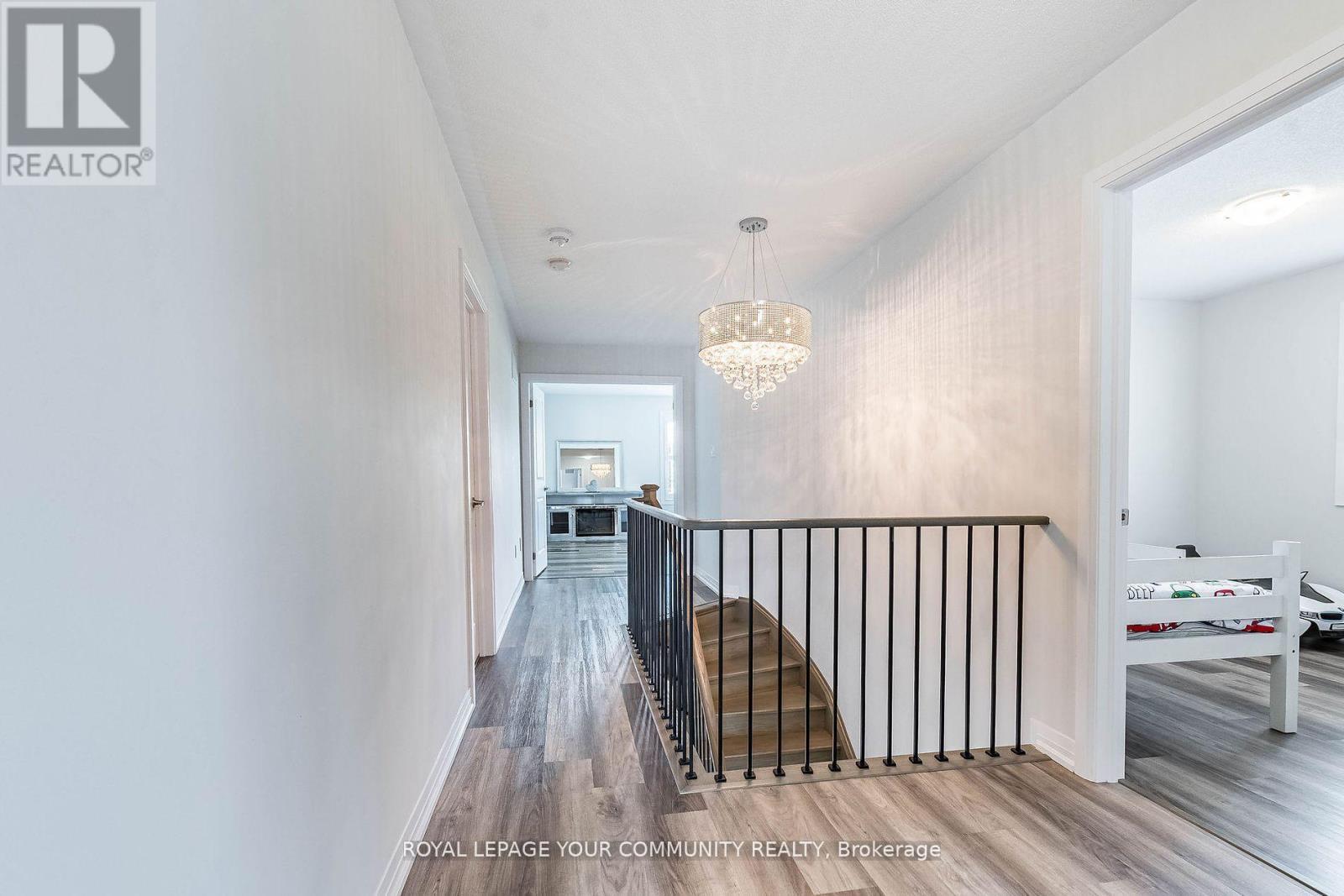 












259 CHELSEA CRESCENT

,
Bradford West Gwillimbury,




Ontario
L3Z4G7

