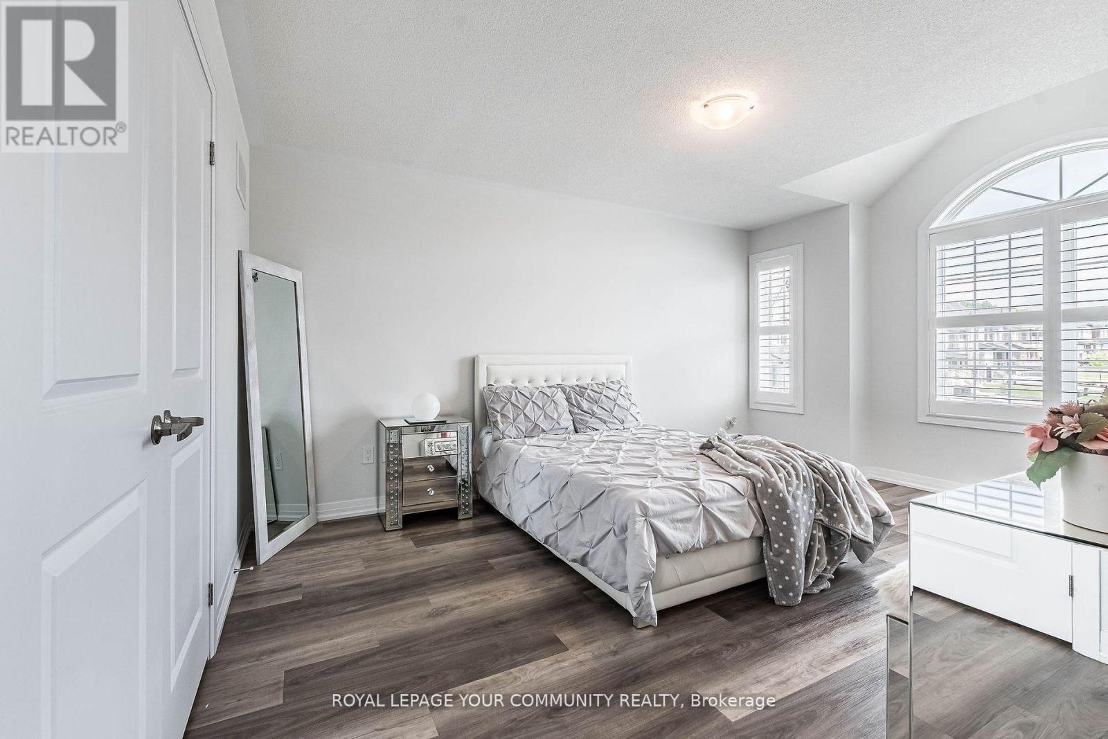 












259 CHELSEA CRESCENT

,
Bradford West Gwillimbury,




Ontario
L3Z4G7

