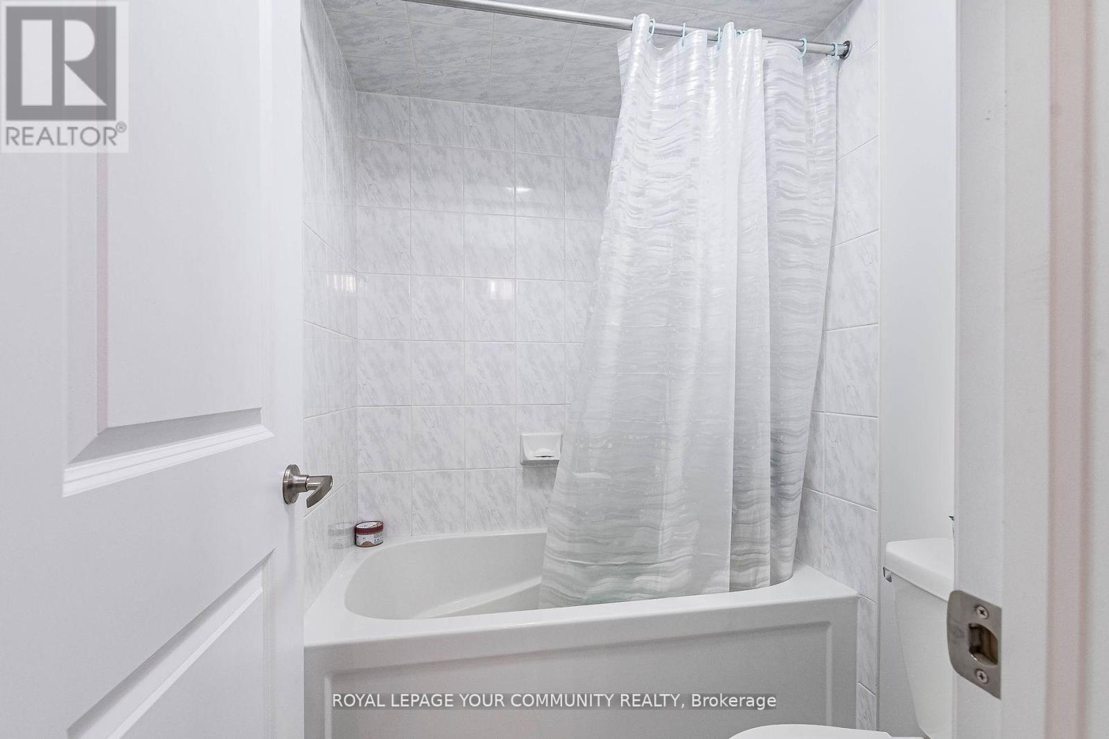 












259 CHELSEA CRESCENT

,
Bradford West Gwillimbury,




Ontario
L3Z4G7

