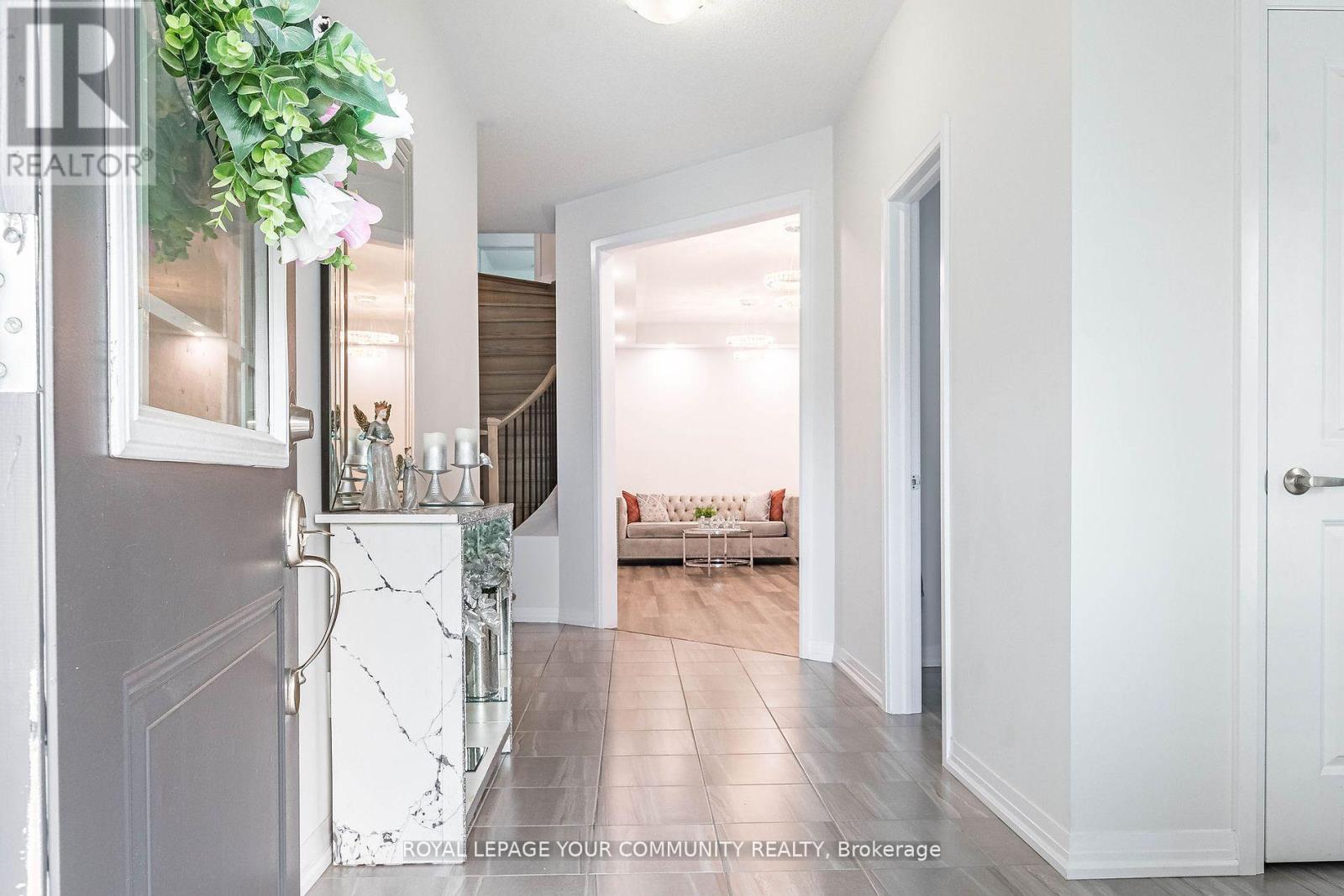 












259 CHELSEA CRESCENT

,
Bradford West Gwillimbury,




Ontario
L3Z4G7


