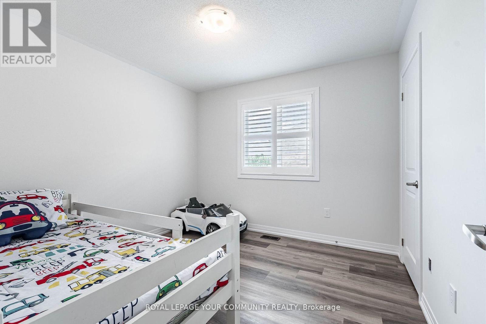 












259 CHELSEA CRESCENT

,
Bradford West Gwillimbury,




Ontario
L3Z4G7

