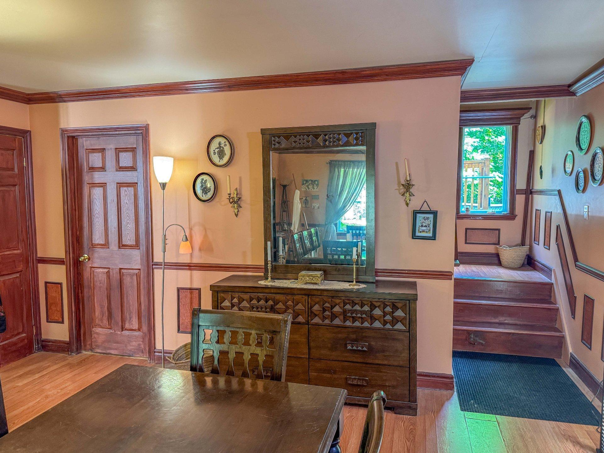 









10


Rue de San-Pedro

,
Grenville-sur-la-Rouge,




QC
J0V1B0

