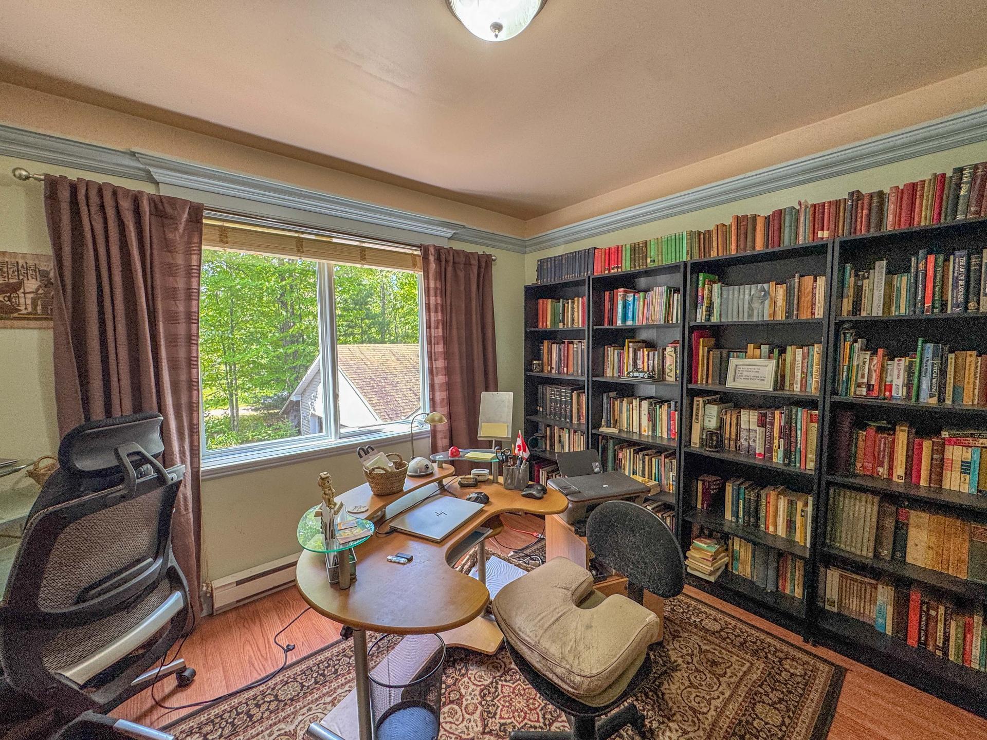 









10


Rue de San-Pedro

,
Grenville-sur-la-Rouge,




QC
J0V1B0

