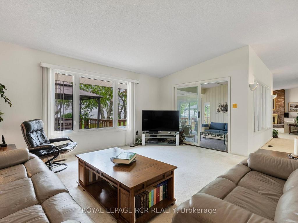 









5


Park

Lane,
Ramara,




ON
L0K 1B0

