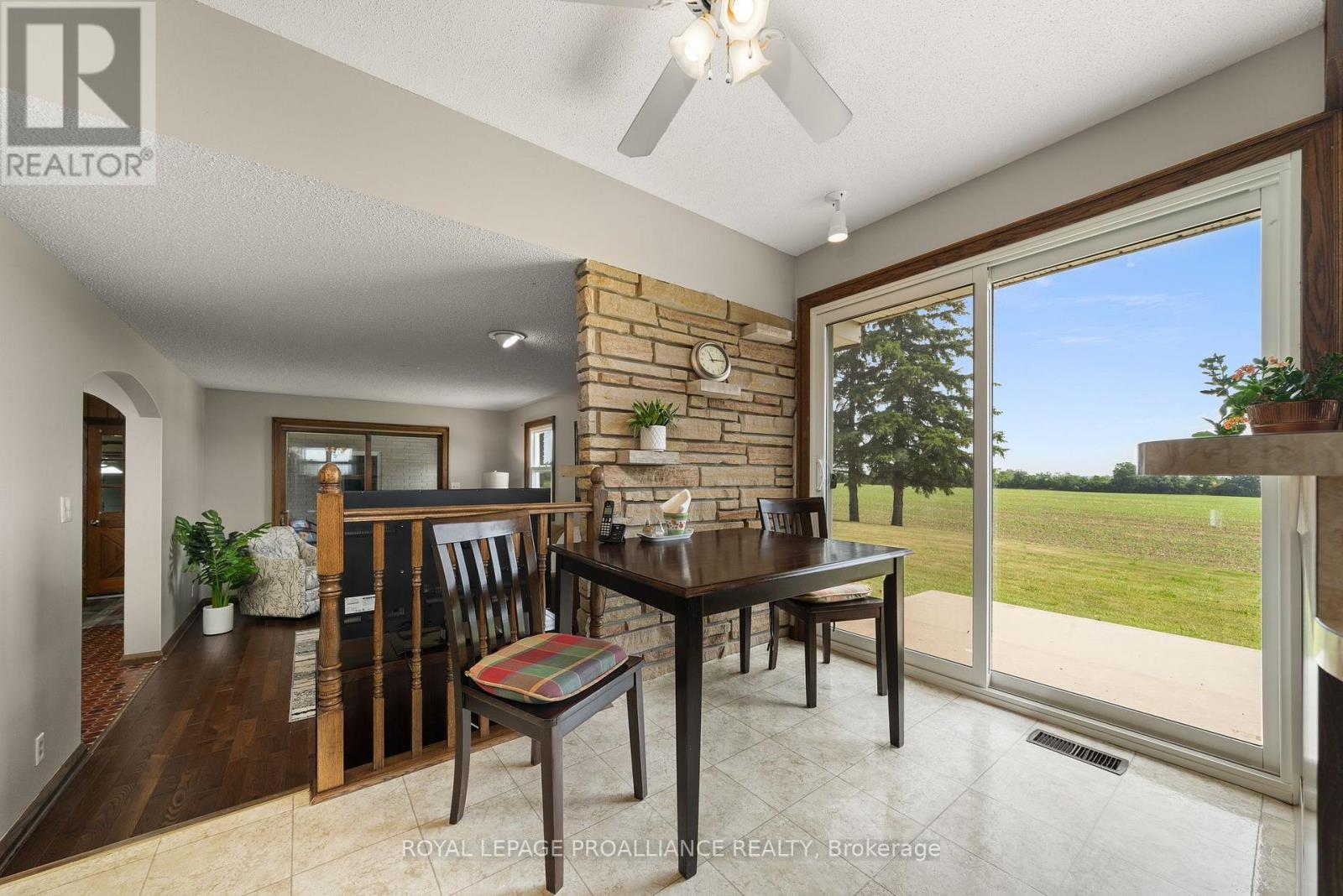












6864 HIGHWAY 62

,
Belleville (Belleville Ward),




Ontario
K8N0L7

