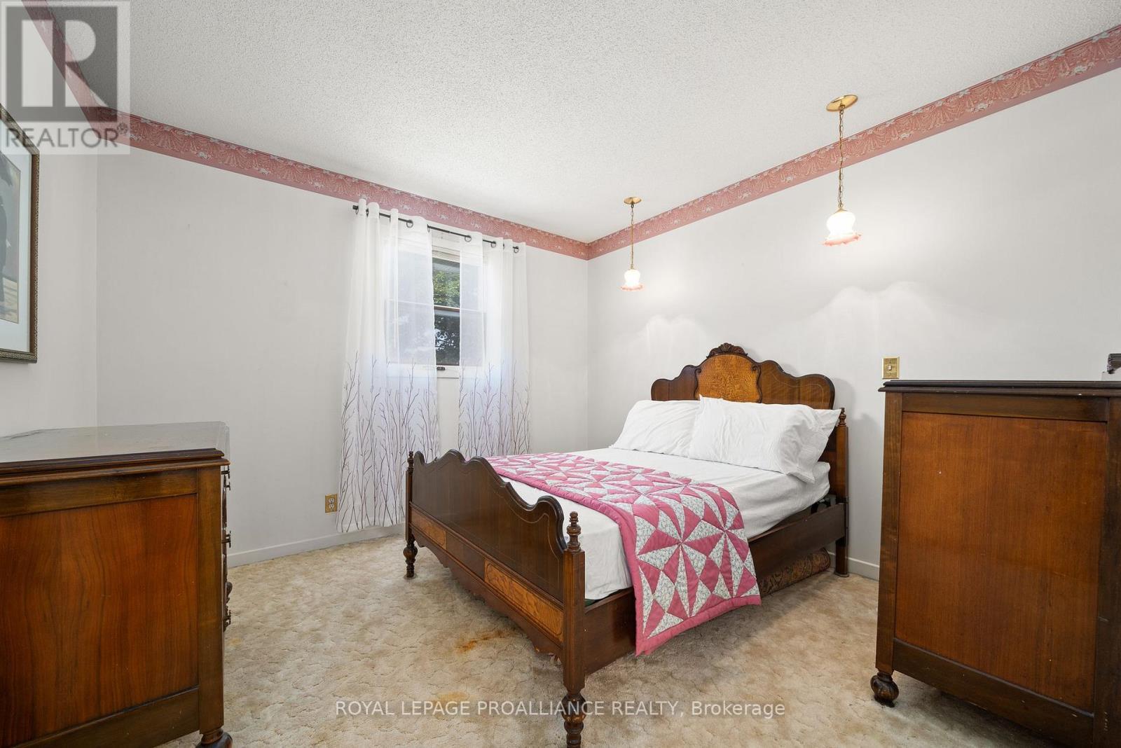 












6864 HIGHWAY 62

,
Belleville (Belleville Ward),




Ontario
K8N0L7

