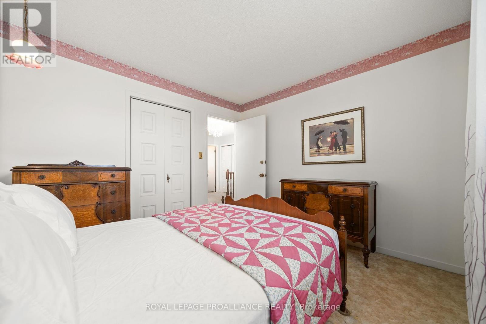 












6864 HIGHWAY 62

,
Belleville (Belleville Ward),




Ontario
K8N0L7

