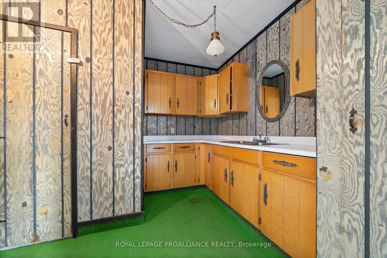 












6864 HIGHWAY 62

,
Belleville (Belleville Ward),




Ontario
K8N0L7

