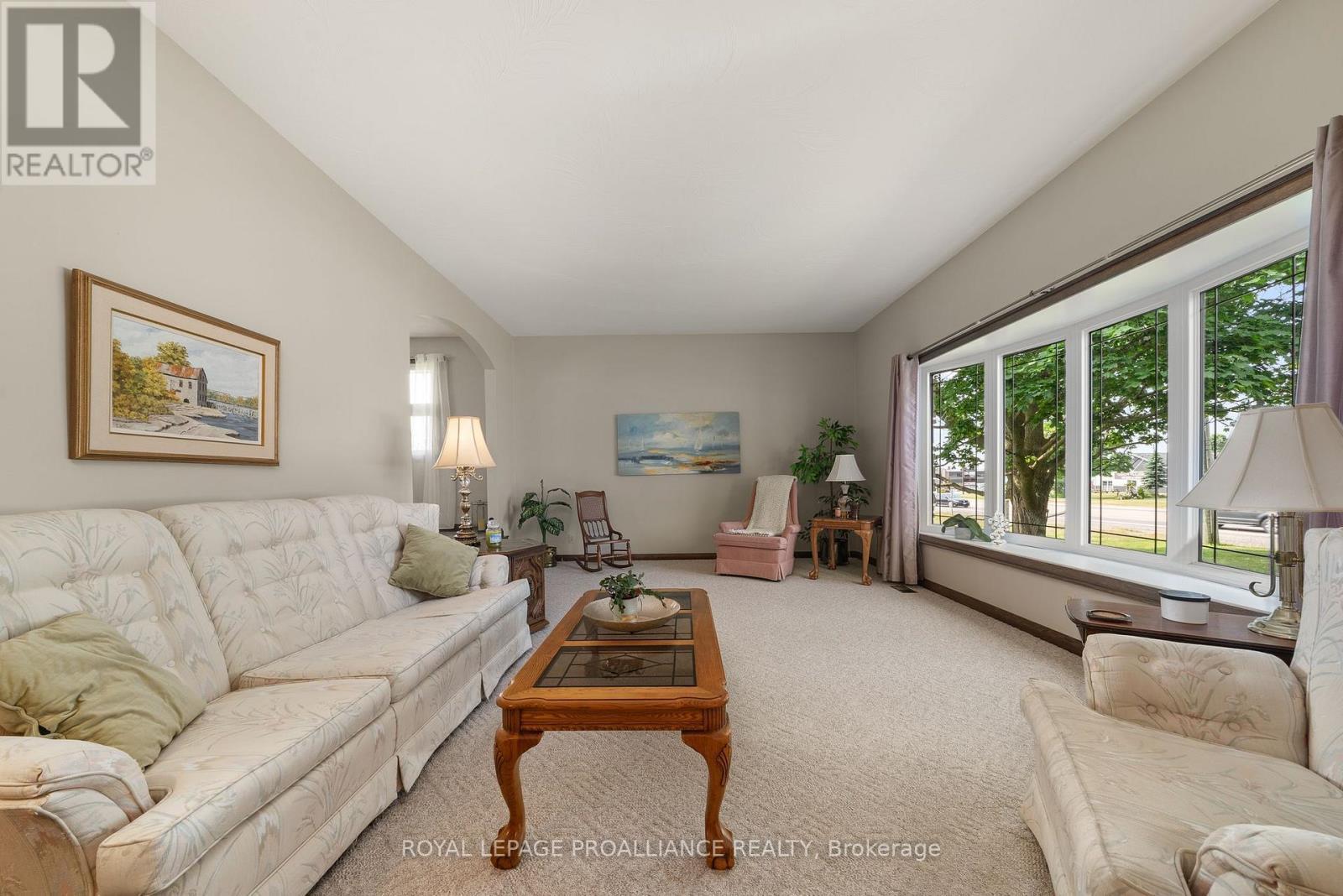 












6864 HIGHWAY 62

,
Belleville (Belleville Ward),




Ontario
K8N0L7

