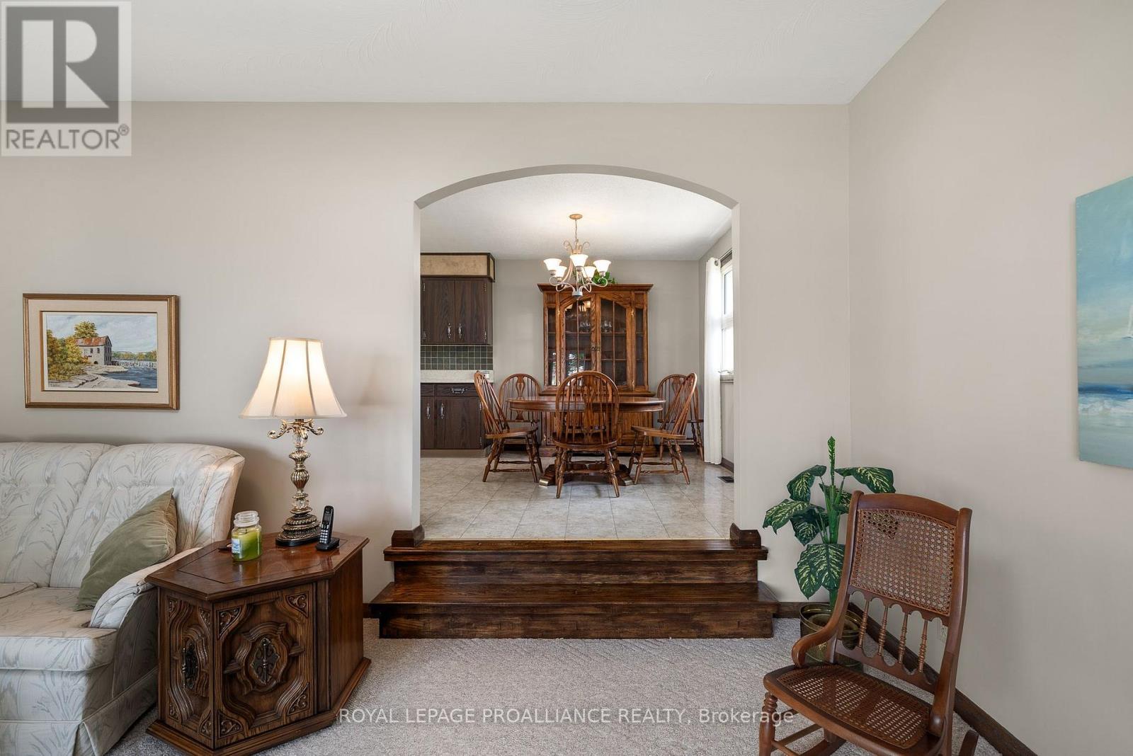 












6864 HIGHWAY 62

,
Belleville (Belleville Ward),




Ontario
K8N0L7

