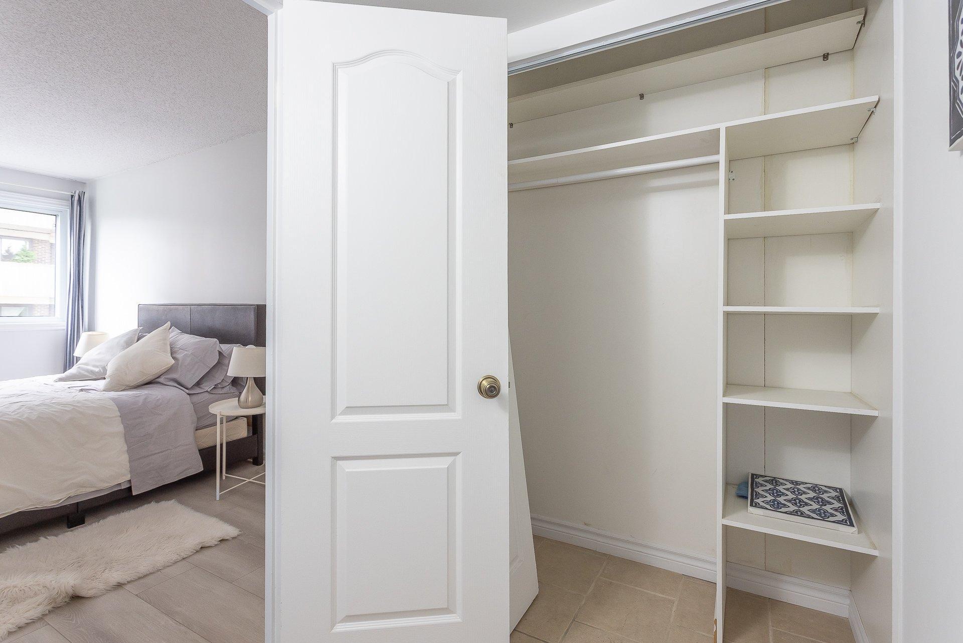 









3480


Rue Simpson

, 1010,
Montréal (Ville-Marie),




QC
H3G2J5


