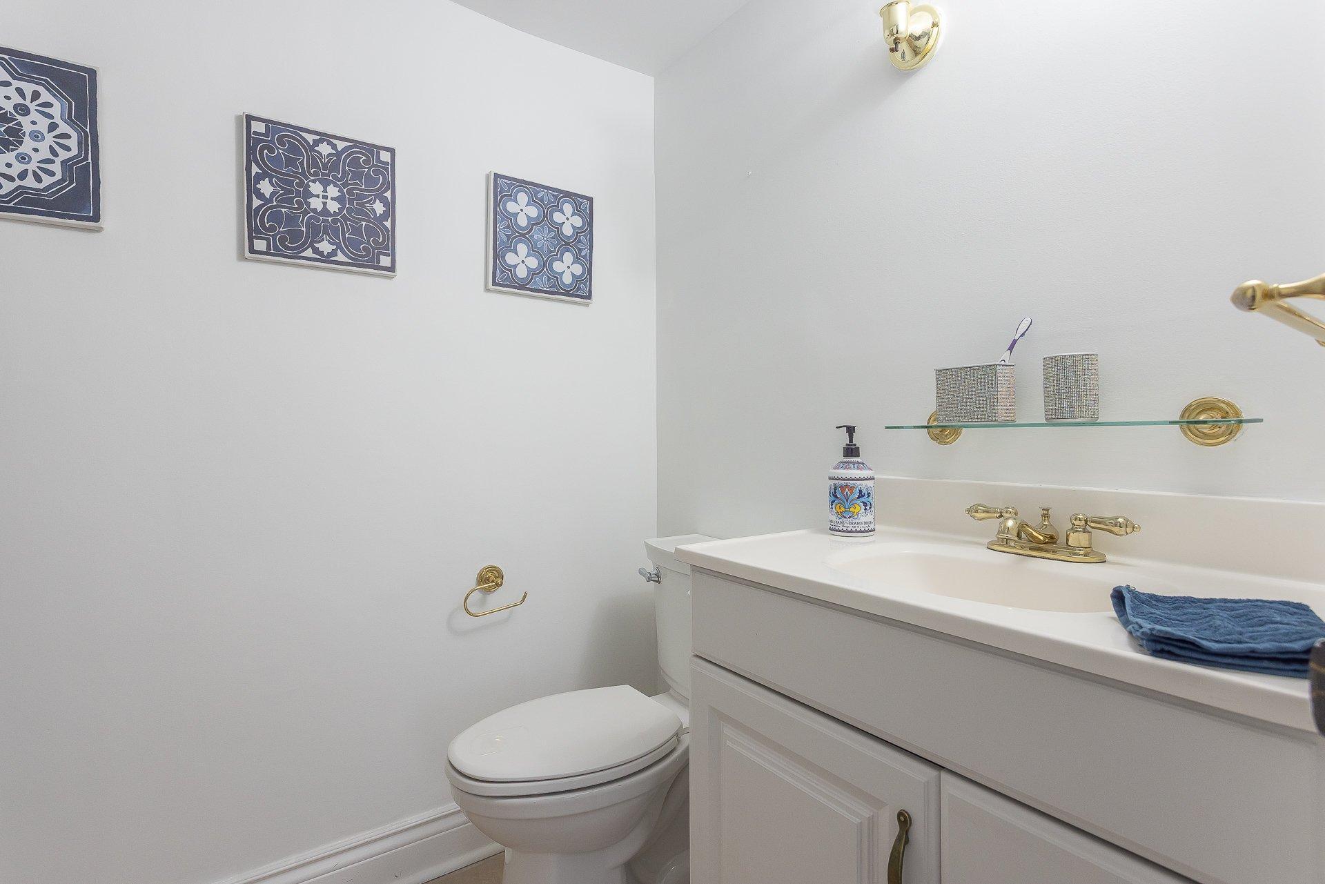 









3480


Rue Simpson

, 1010,
Montréal (Ville-Marie),




QC
H3G2J5

