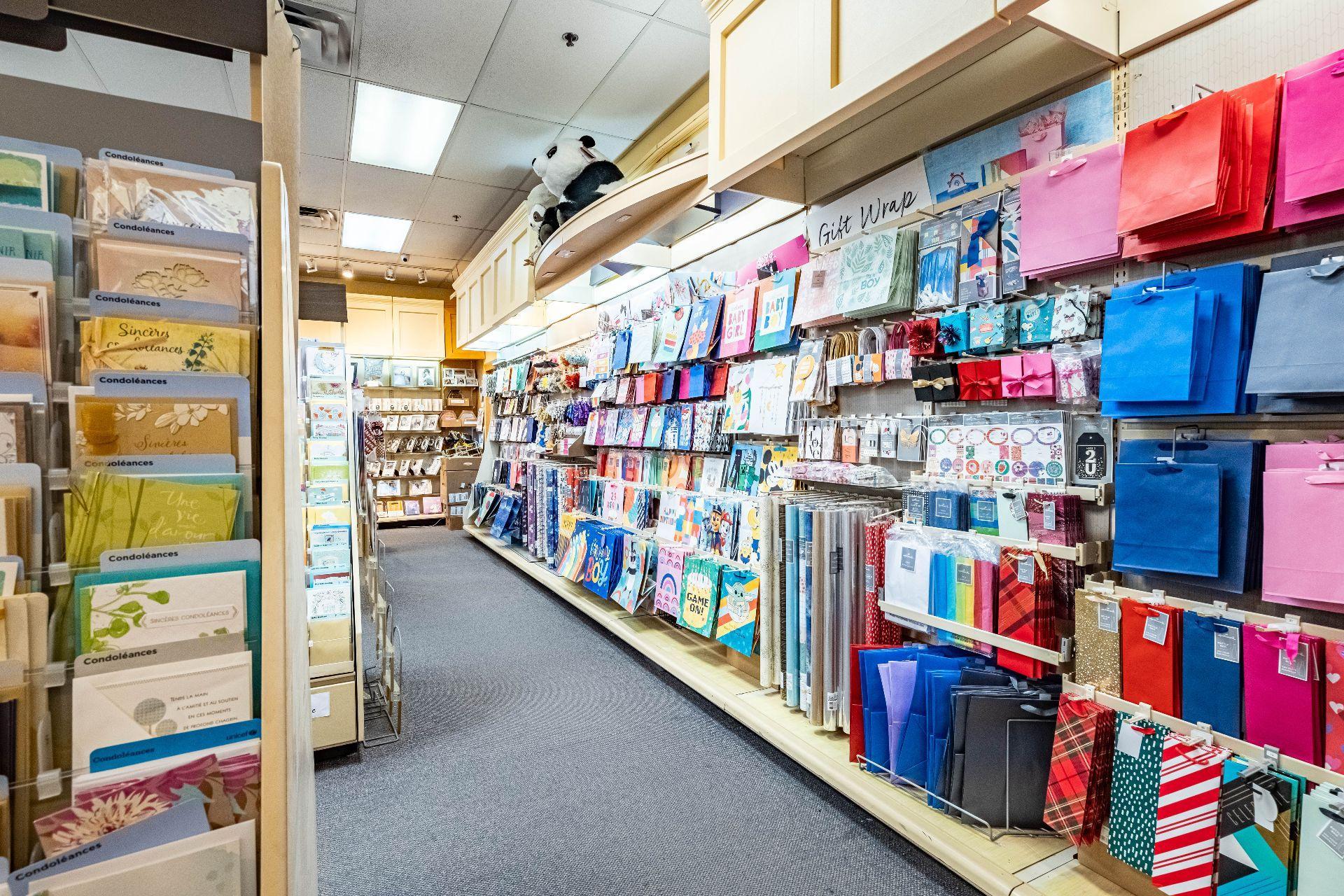 









977


Rue Ste-Catherine O.

,
Montréal (Ville-Marie),




QC
H3B4W3

