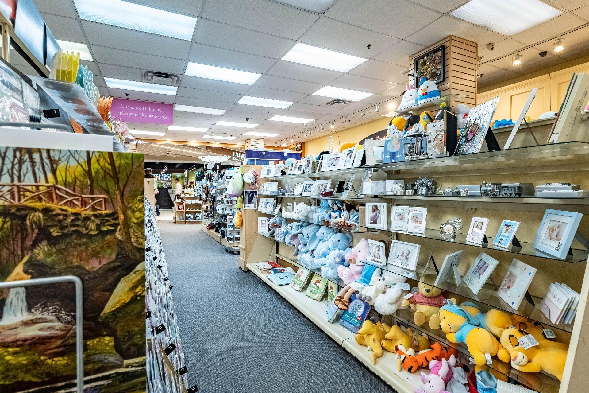 









977


Rue Ste-Catherine O.

,
Montréal (Ville-Marie),




QC
H3B4W3

