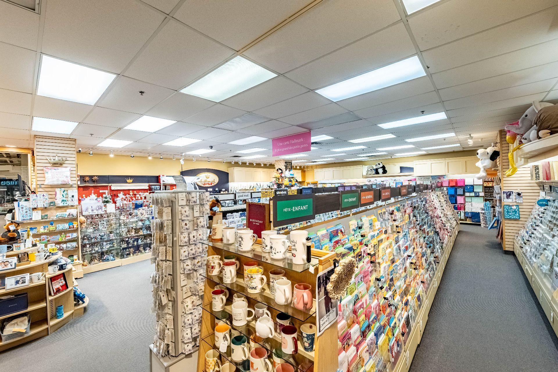 









977


Rue Ste-Catherine O.

,
Montréal (Ville-Marie),




QC
H3B4W3

