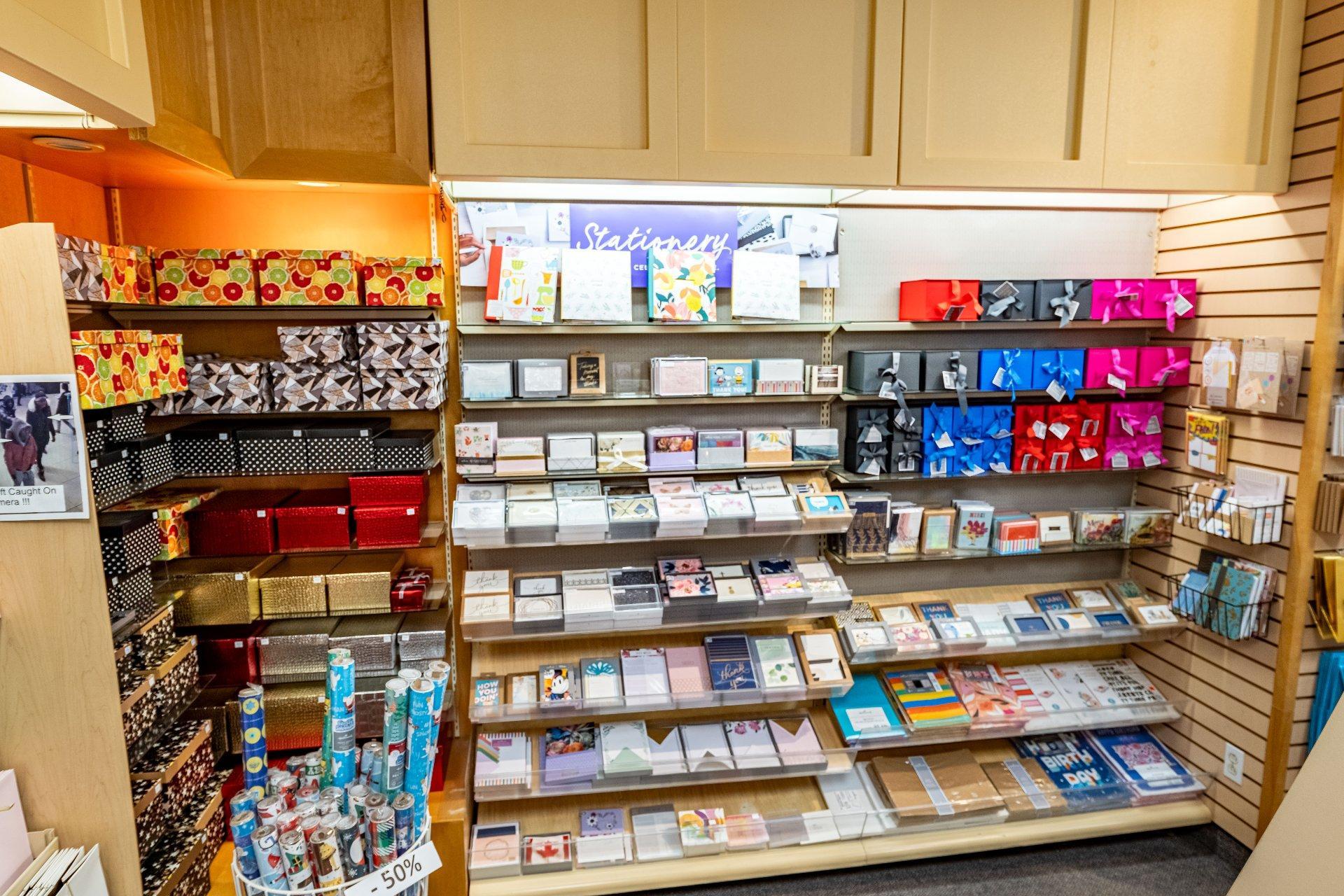 









977


Rue Ste-Catherine O.

,
Montréal (Ville-Marie),




QC
H3B4W3

