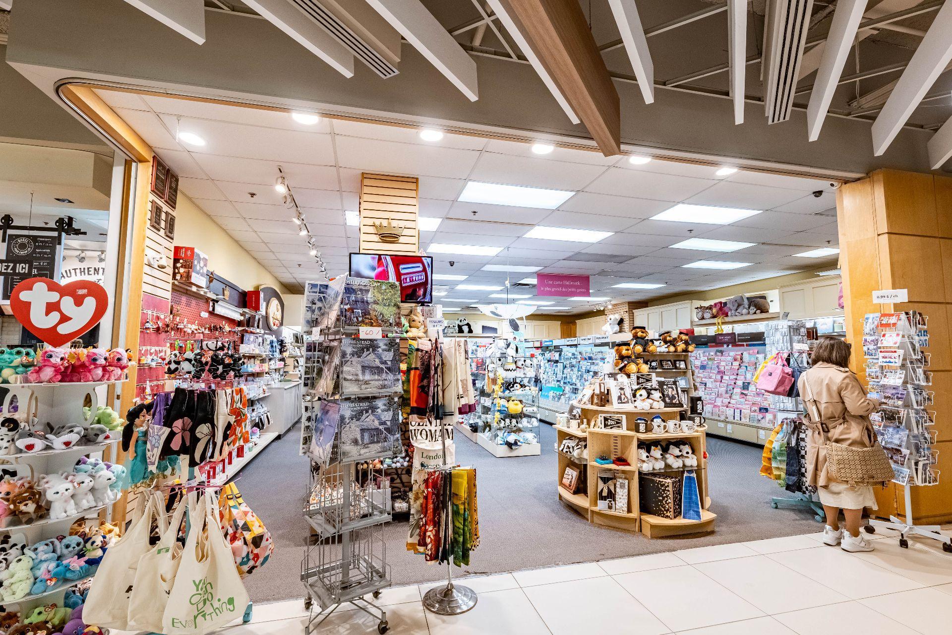 









977


Rue Ste-Catherine O.

,
Montréal (Ville-Marie),




QC
H3B4W3

