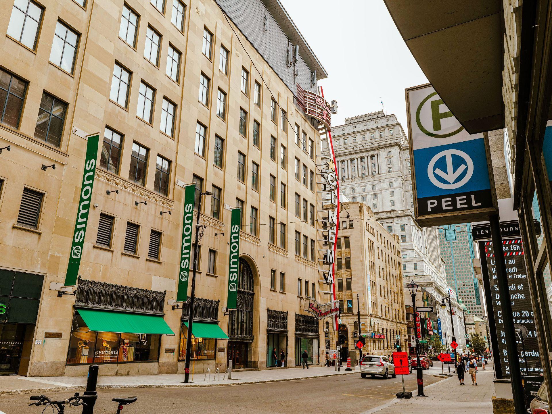 









977


Rue Ste-Catherine O.

,
Montréal (Ville-Marie),




QC
H3B4W3

