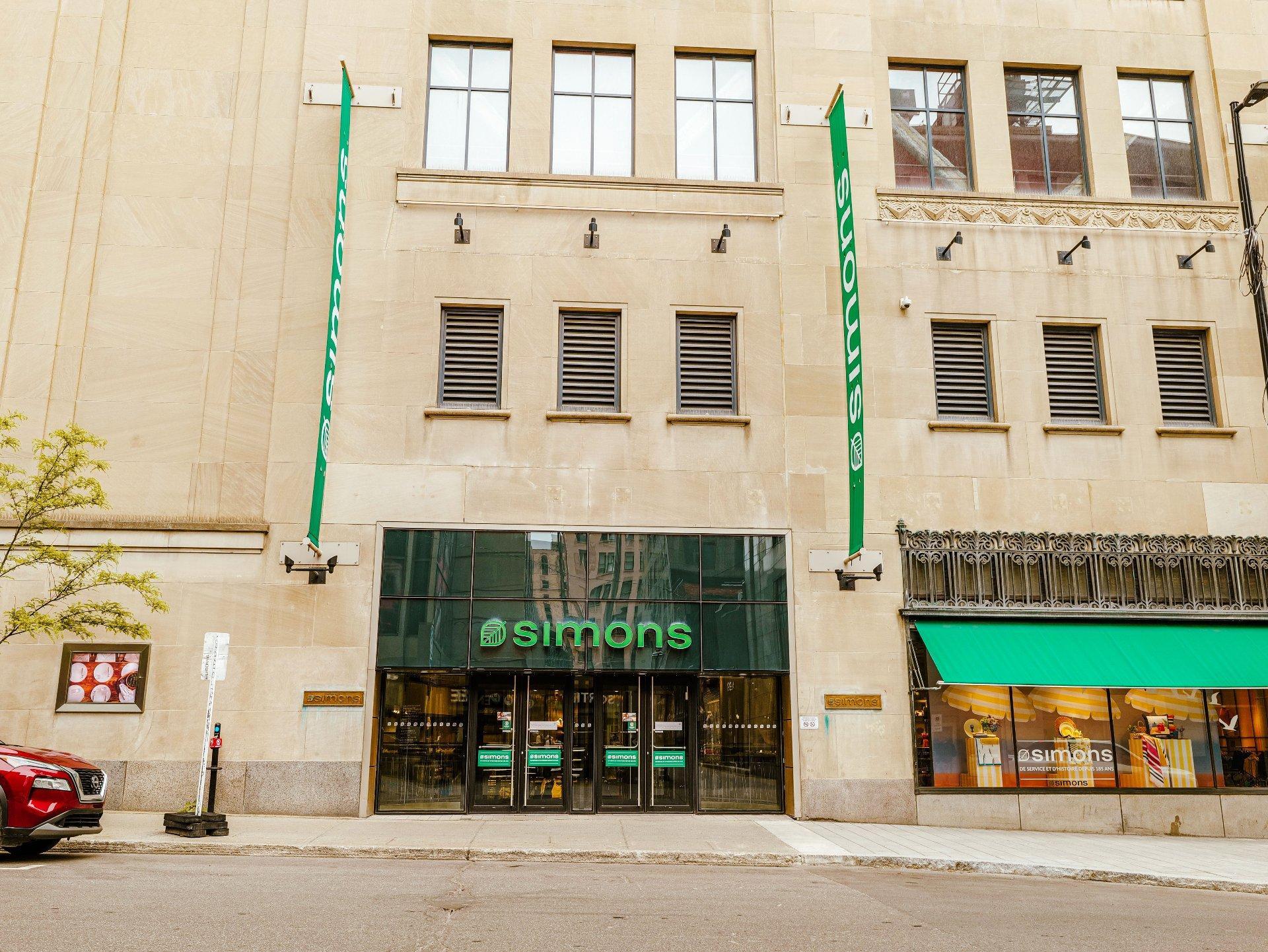 









977


Rue Ste-Catherine O.

,
Montréal (Ville-Marie),




QC
H3B4W3

