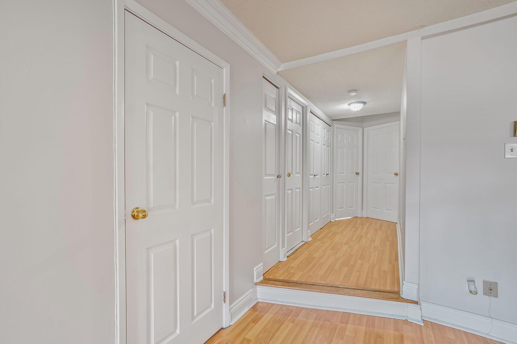 









1672


Rue McNamara

, 147,
Laval (Chomedey),




QC
H7S2J9

