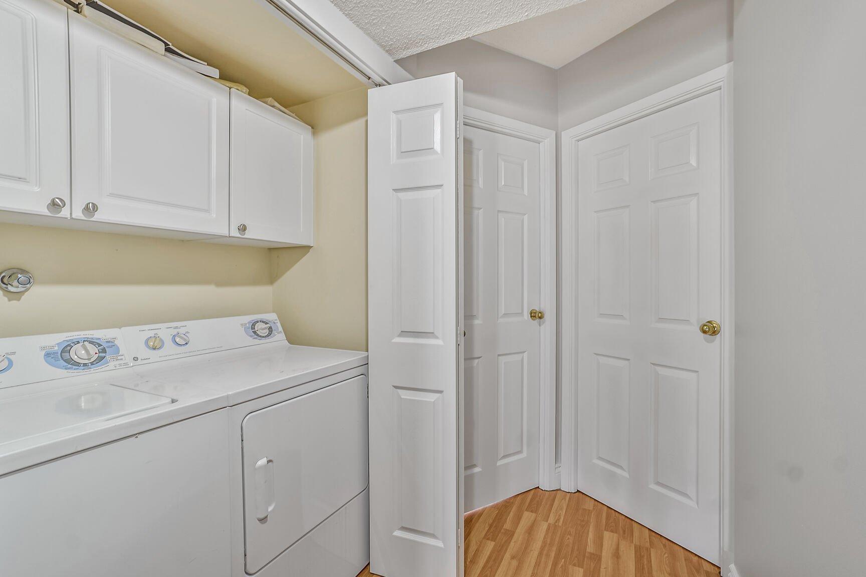 









1672


Rue McNamara

, 147,
Laval (Chomedey),




QC
H7S2J9

