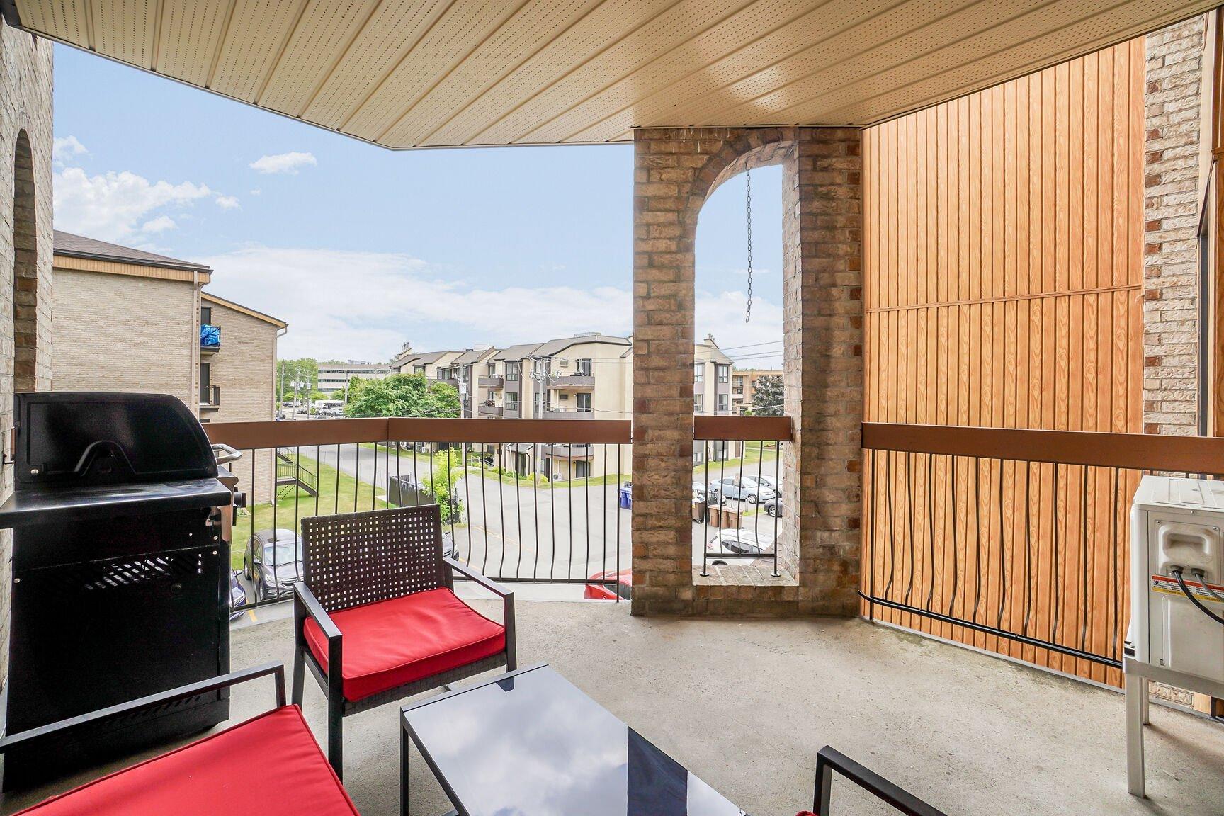 









1672


Rue McNamara

, 147,
Laval (Chomedey),




QC
H7S2J9

